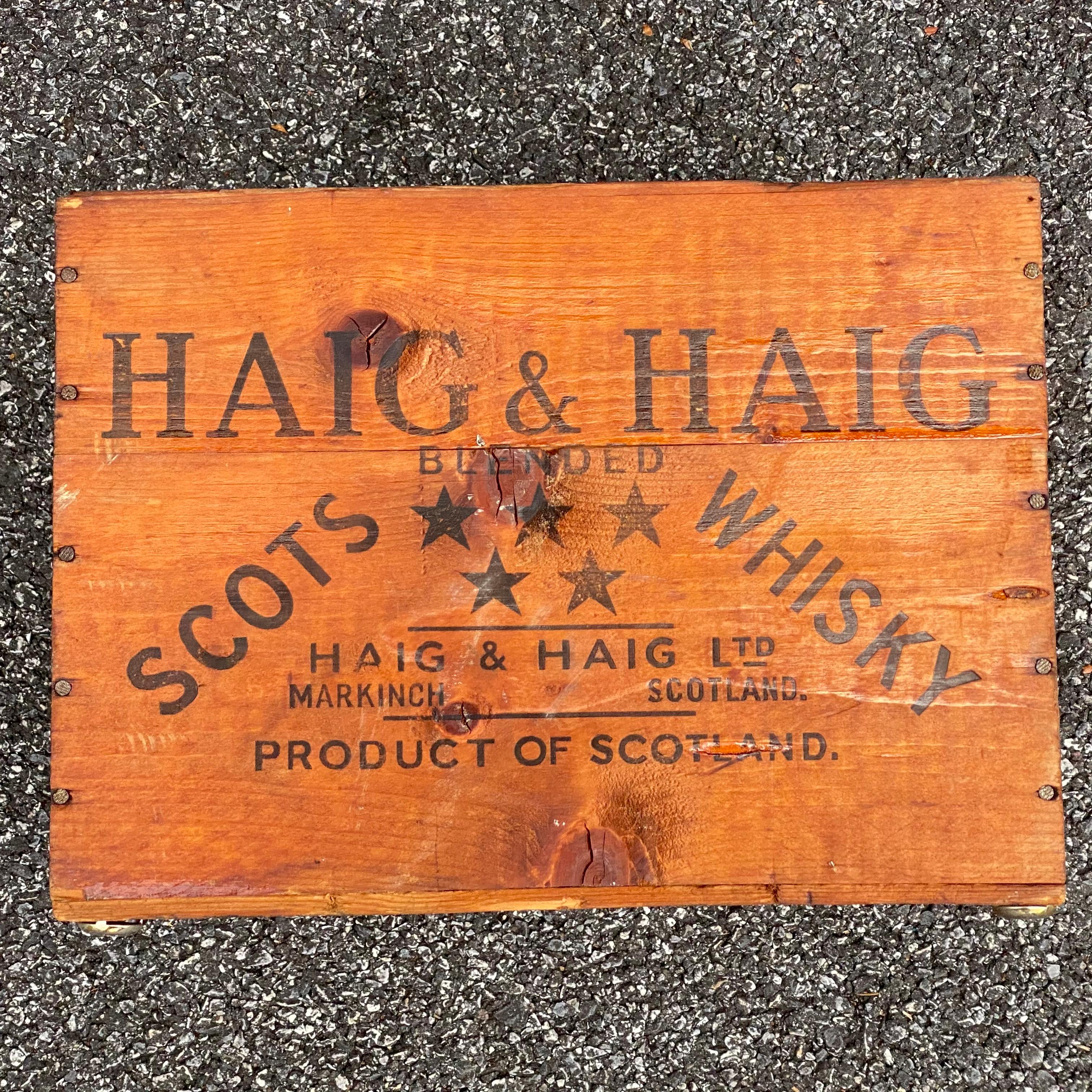 1950er Jahre Haig & Haig Holzkiste für Whisky im Angebot 2