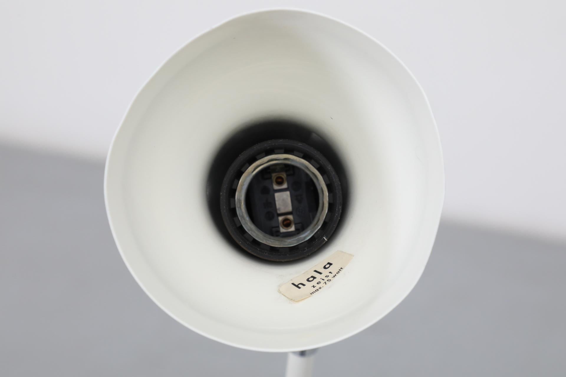 Lampada da terra a spot singolo Hala Zeist smaltata bianca del 1950 in vendita 3