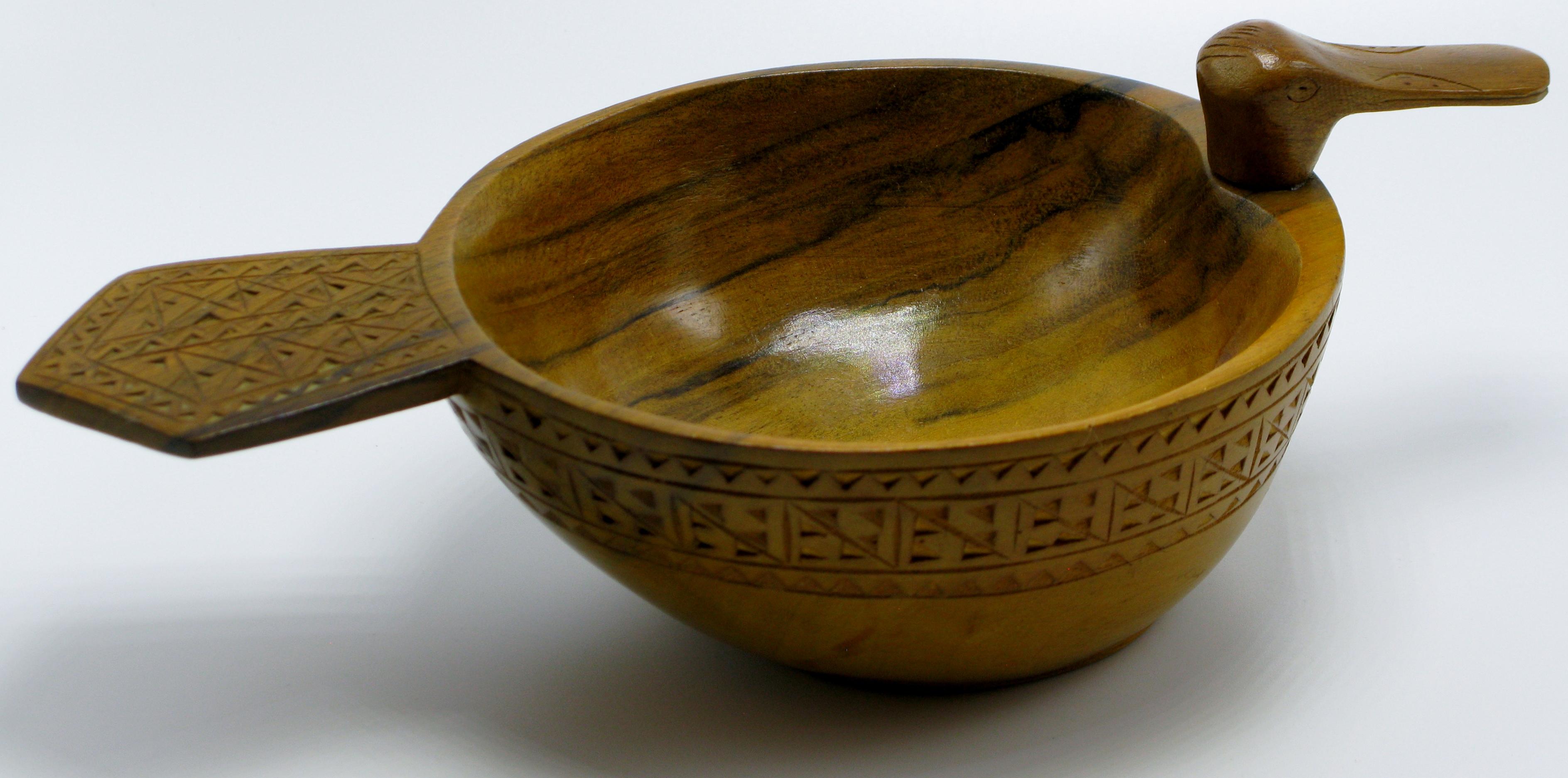 1950s Hand Carved Olive Wood Duck Serving Bowl In Excellent Condition In New York, NY