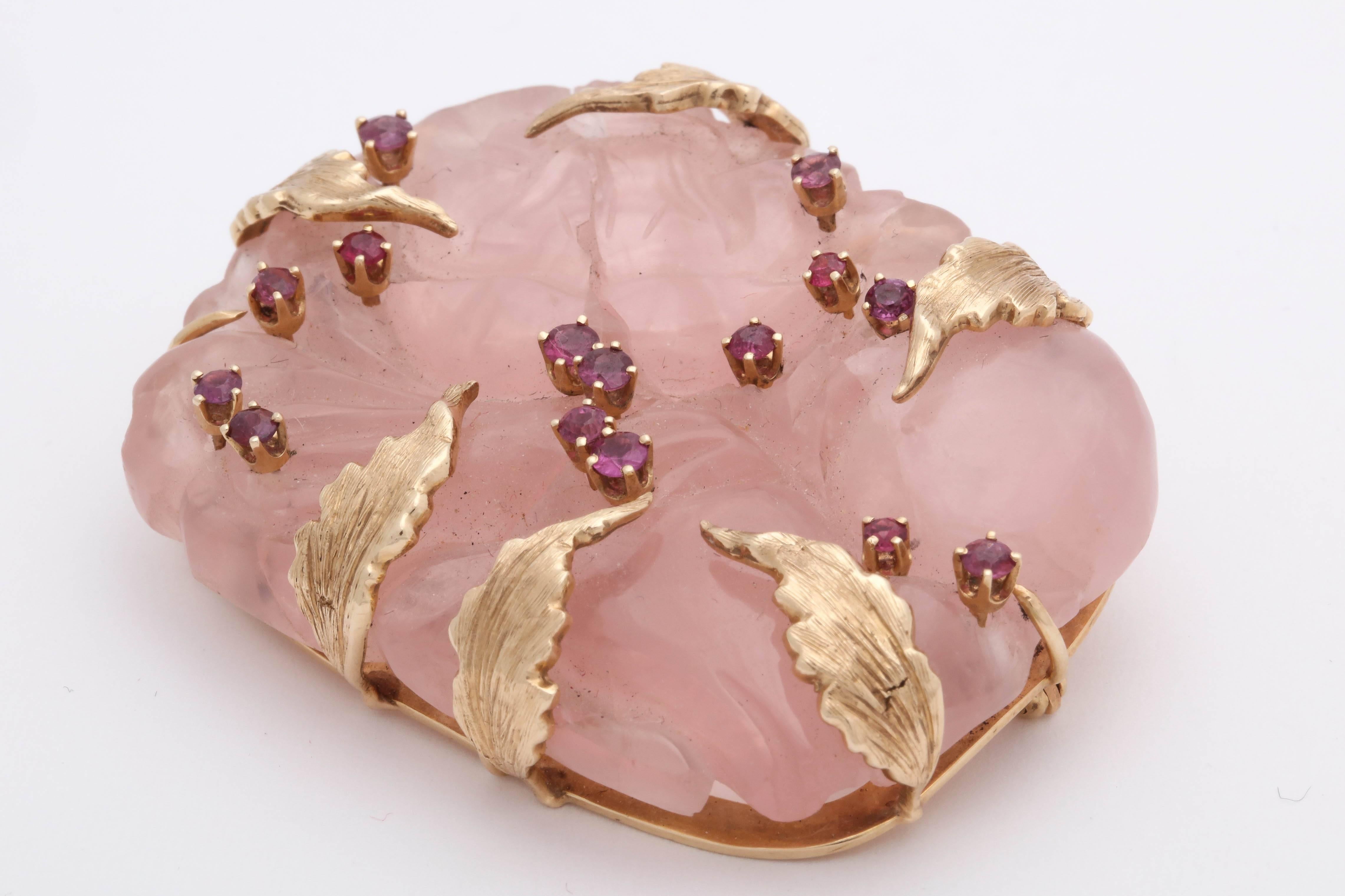 Women's 1950's Hand Carved Rose Quartz With Rubies And Gold Large Brooch For Sale