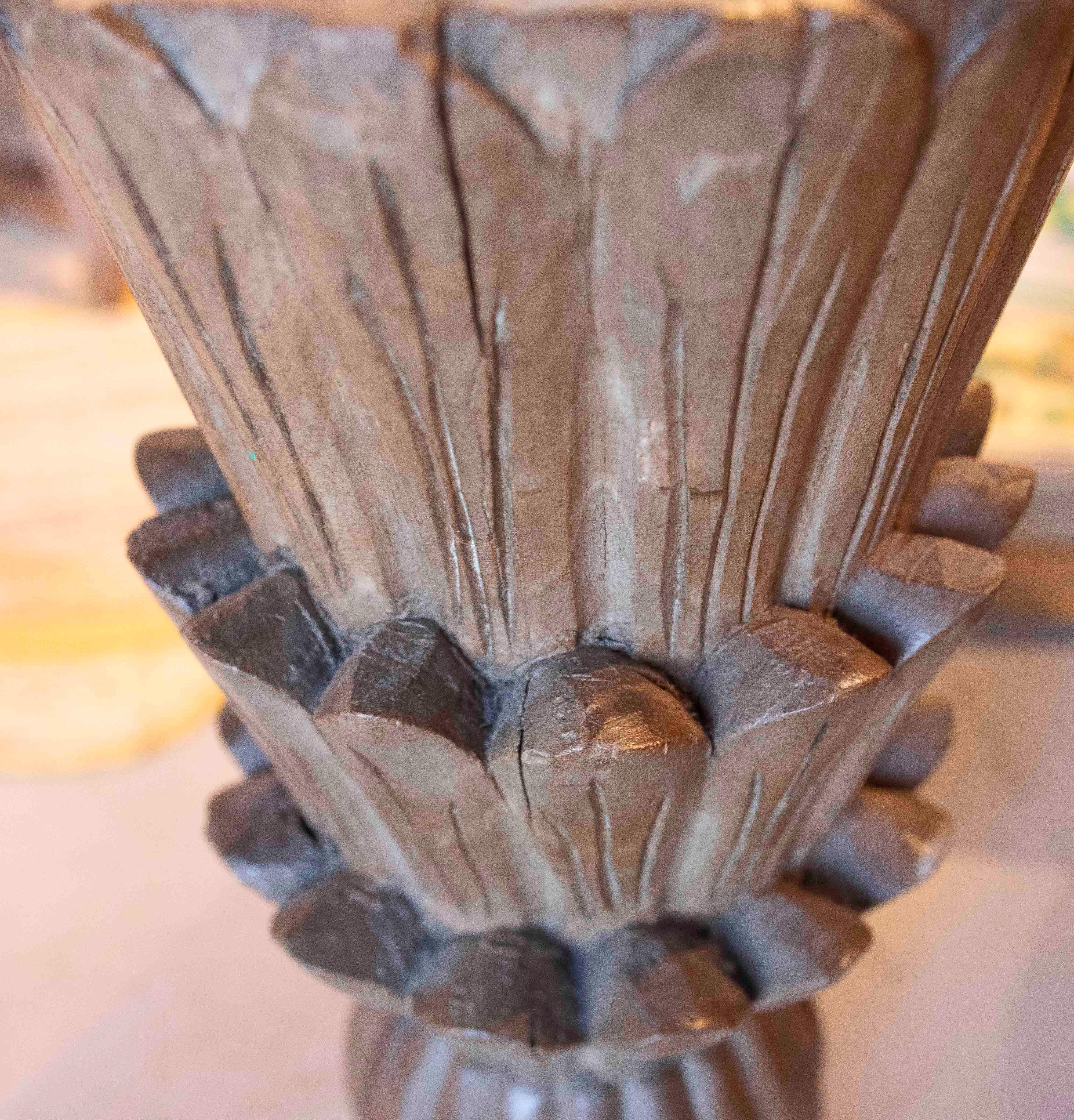 1950s Hand-Carved Solid Wood Flower-Shaped Finial  For Sale 10