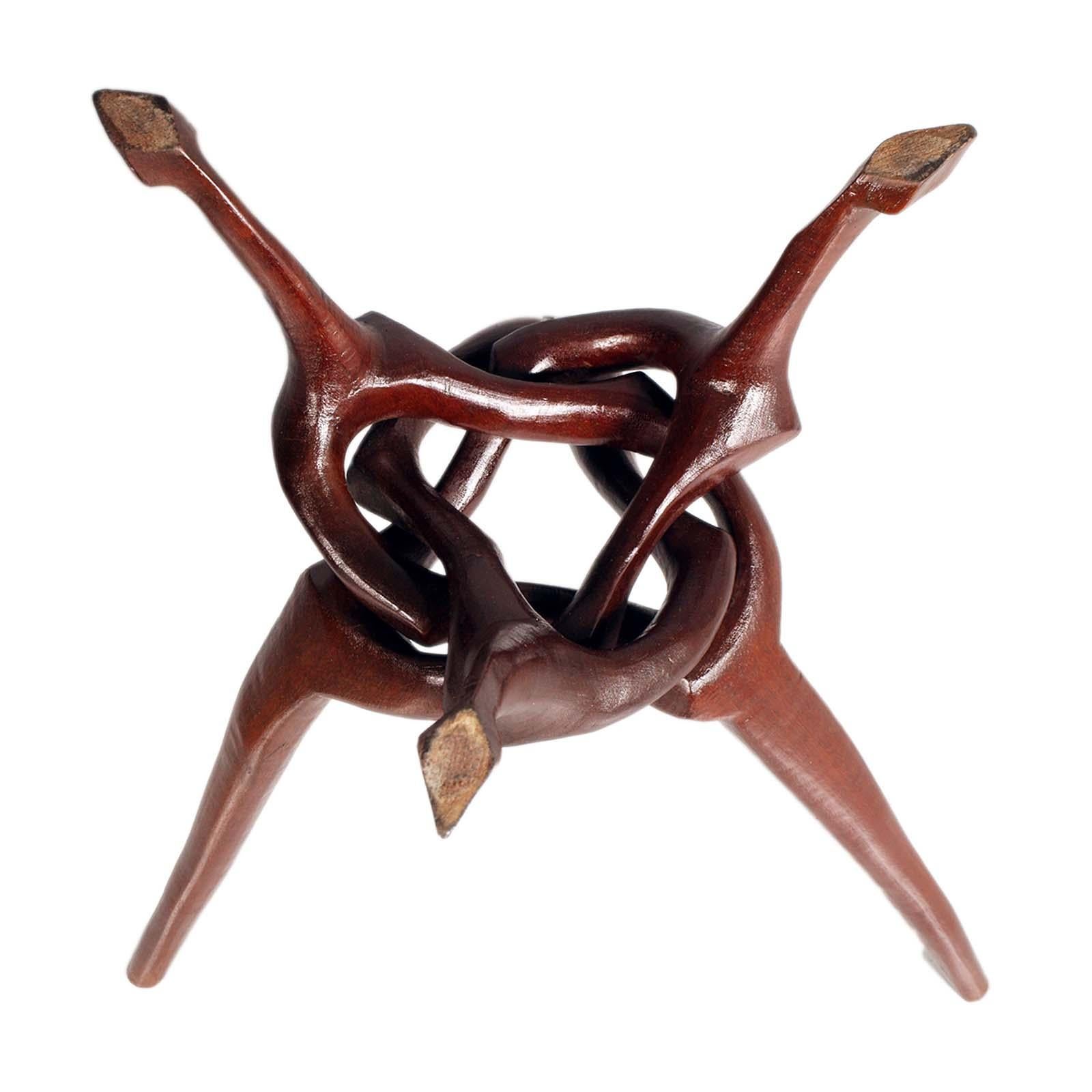 1950s Hand Crafted Tiroler Dreibeiniger Beistelltisch Couchtisch in Eiche im Zustand „Gut“ im Angebot in Vigonza, Padua