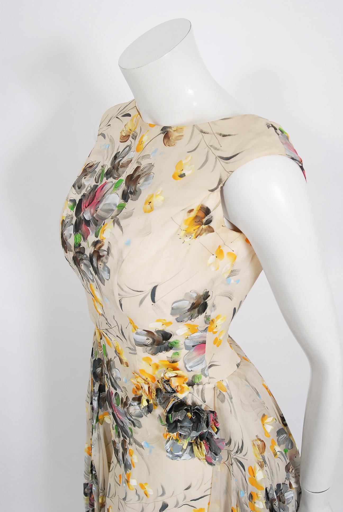 Vintage 1950's Hand-Painted Floral Ivory Silk Skirted Hourglass Backless Gown In Good Condition In Beverly Hills, CA