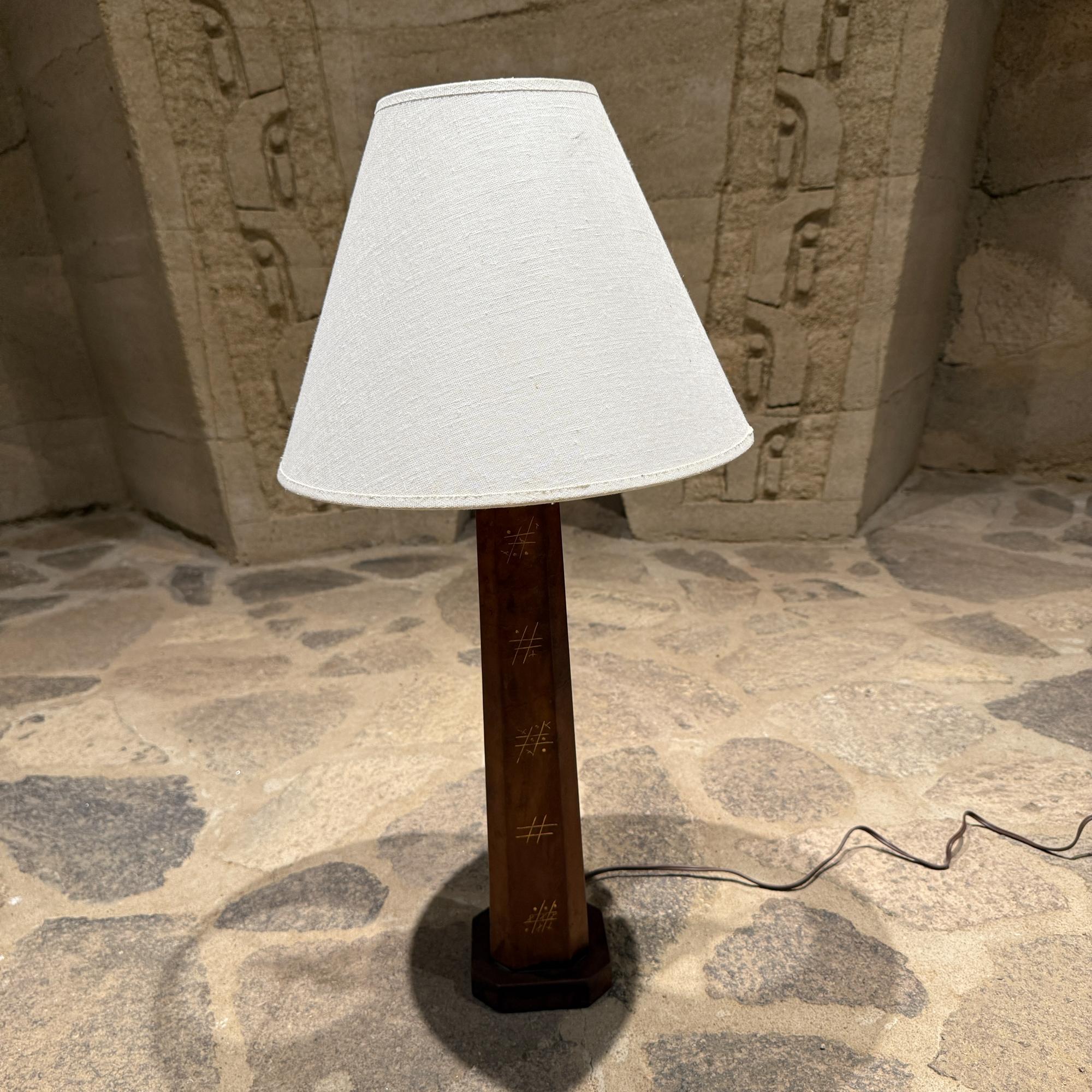 Lampada da tavolo in pelle dipinta a mano degli anni '50 Tic Tac -Toe Messico in vendita 7