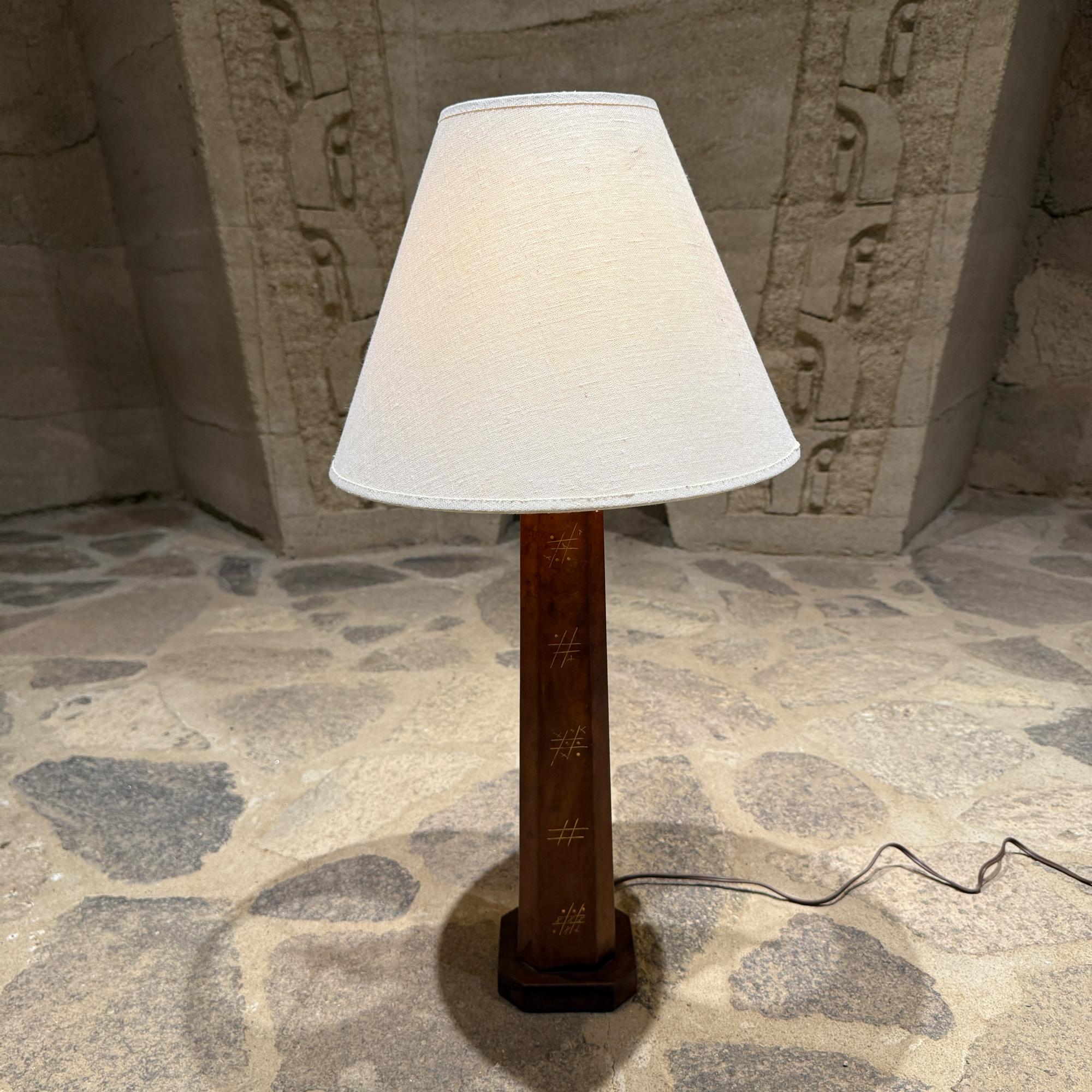 Lampada da tavolo in pelle dipinta a mano degli anni '50 Tic Tac -Toe Messico in vendita 8