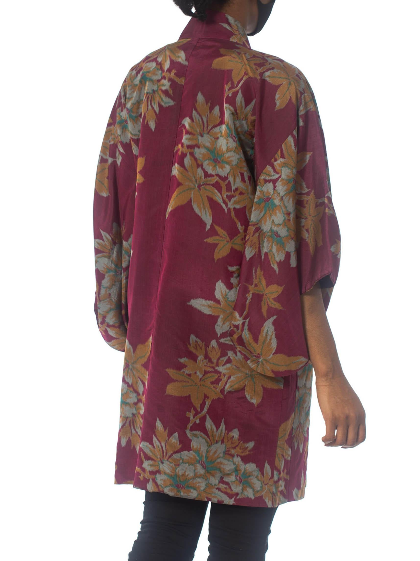 1950S Hand-Woven Ikat Floral Silk Japanese Kimono For Sale 2