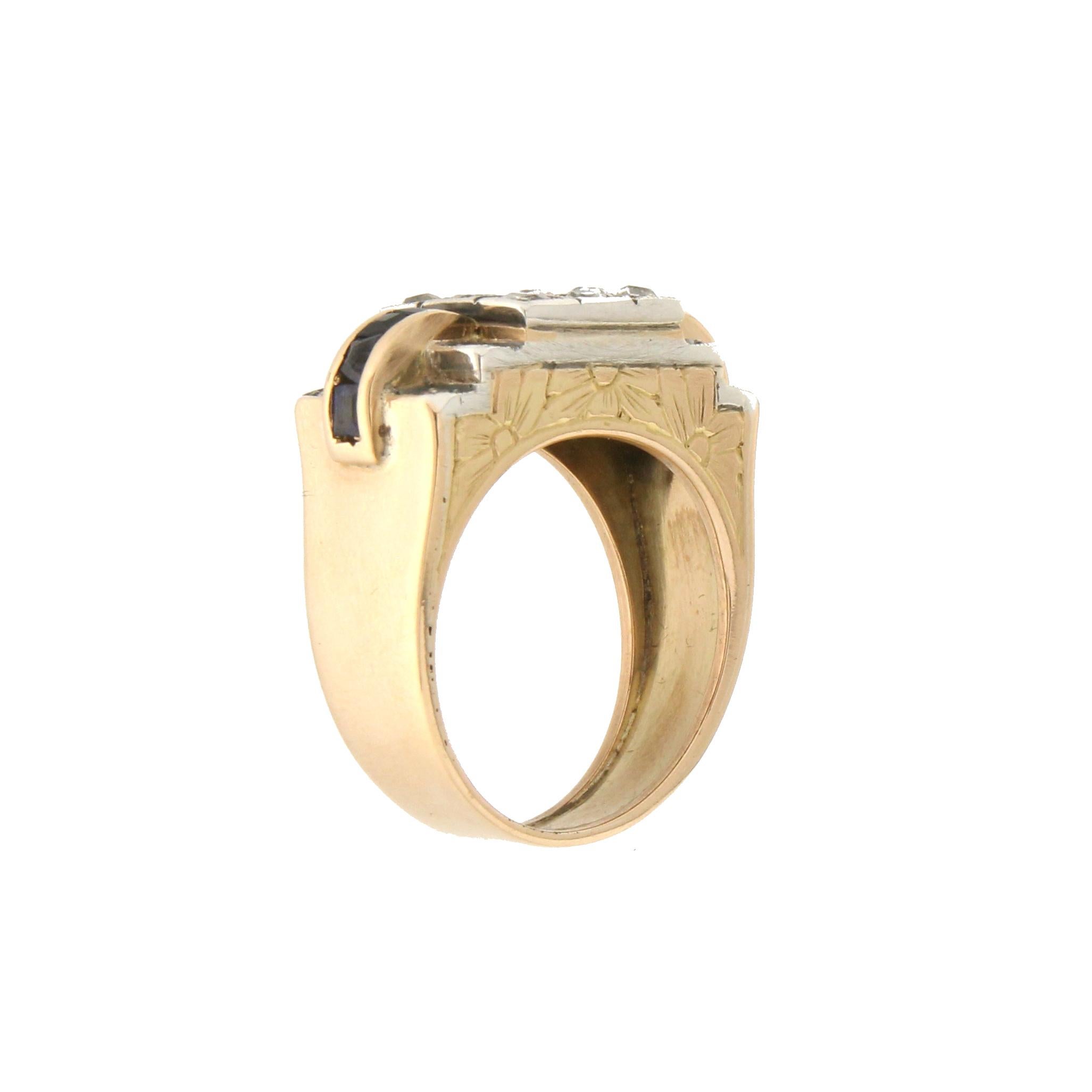 Bague cocktail artisanale en or jaune 18 carats avec saphirs et diamants, années 1950 Unisexe en vente