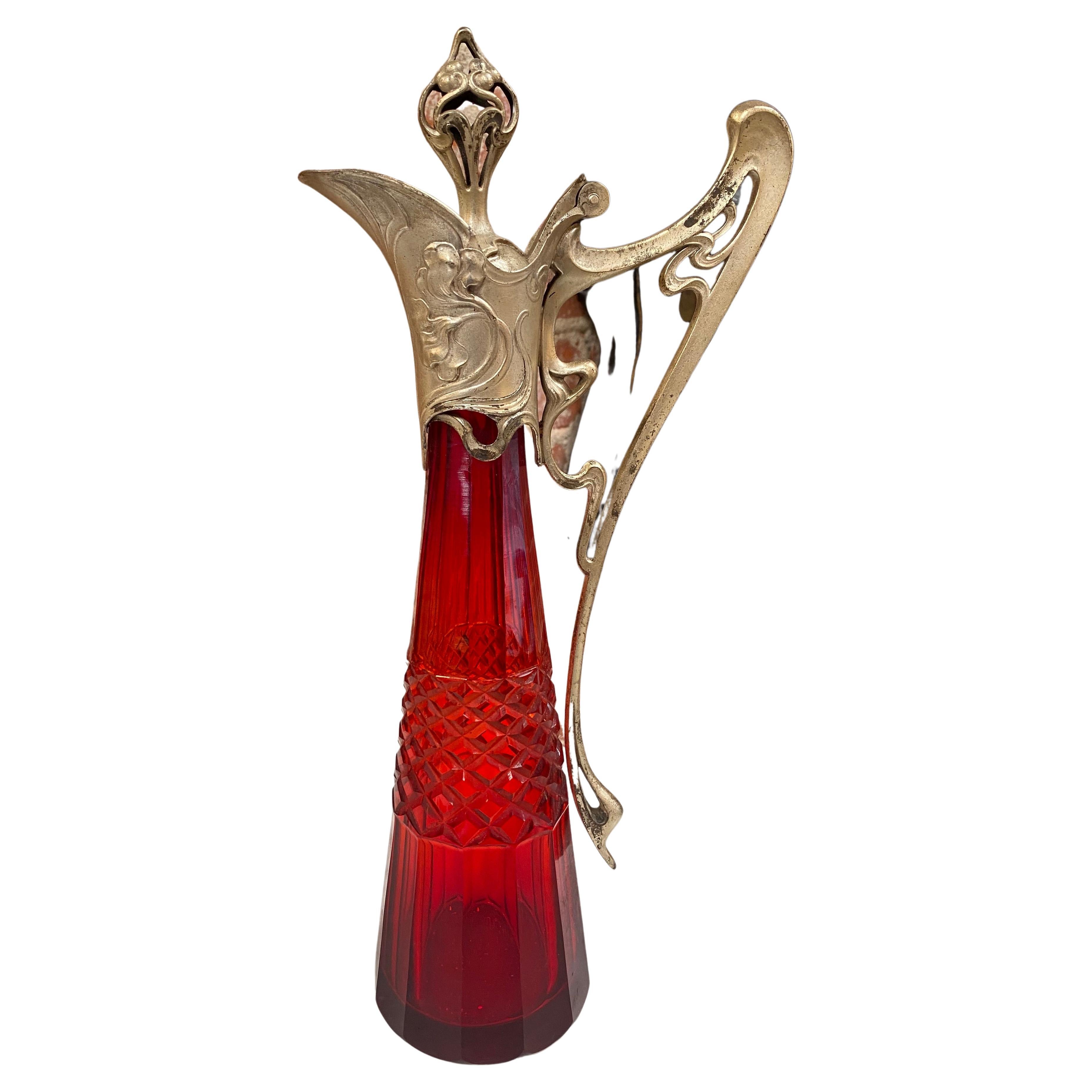 1950er Jahre Handgefertigte dekorative Kristallflasche im Angebot