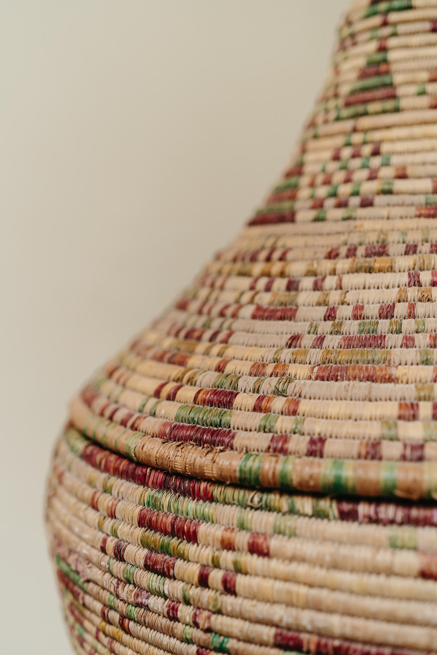 1950's handwoven basket ... In Good Condition For Sale In Brecht, BE