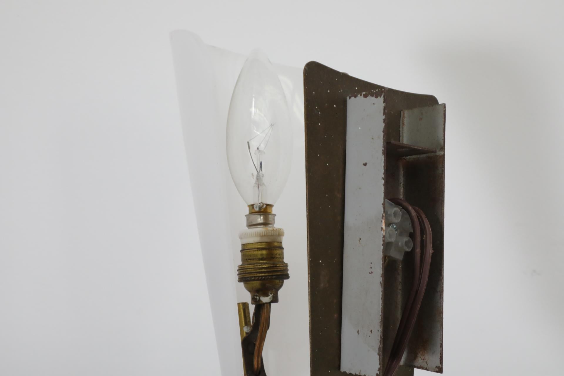1950s Hanns Hoffmann-Lederer Style Plexi Wall Sconce with Brass Base and Accents 8