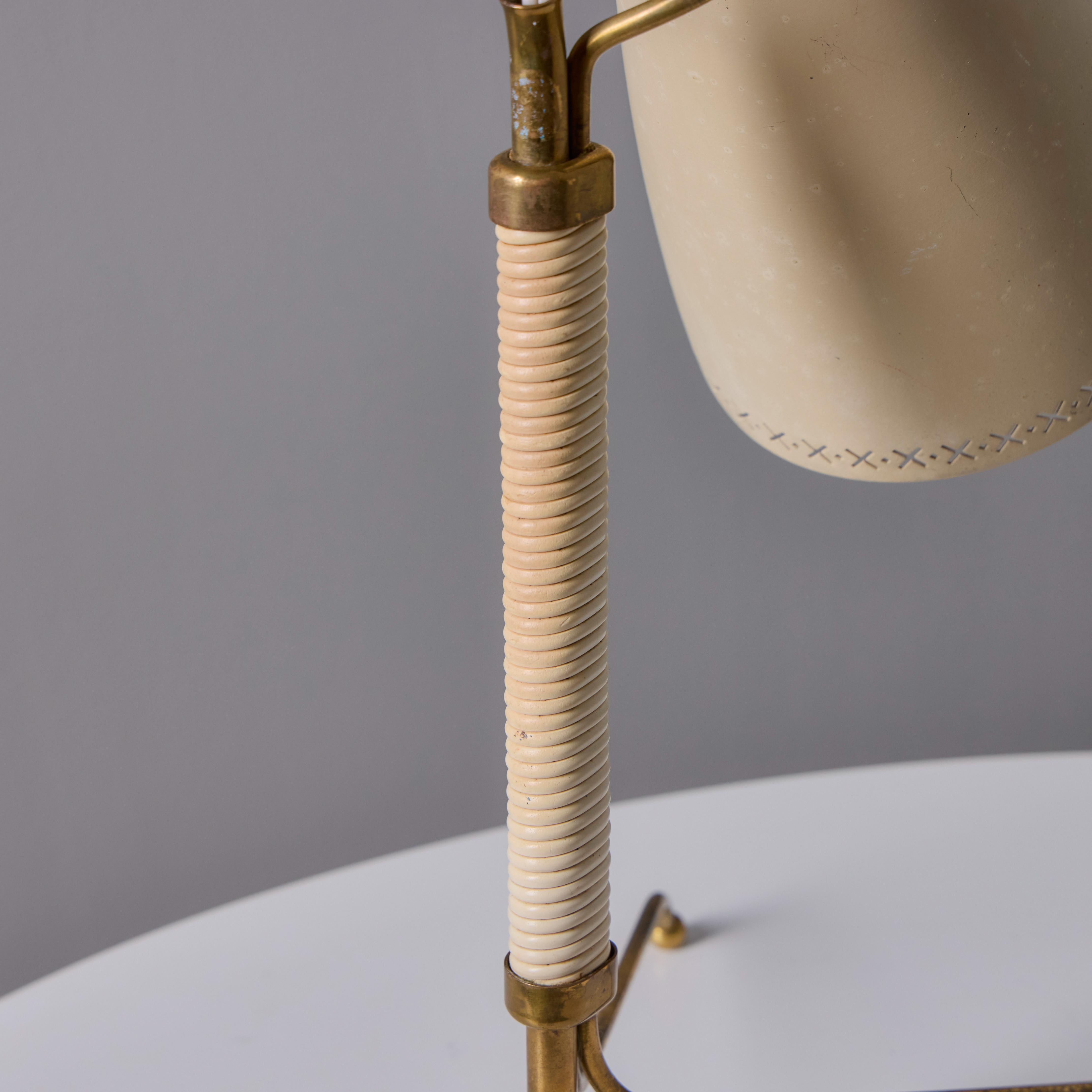Années 1950 - Lampe de table en métal perforé et laiton Hans Bergström modèle E1271 pour ASEA en vente 11