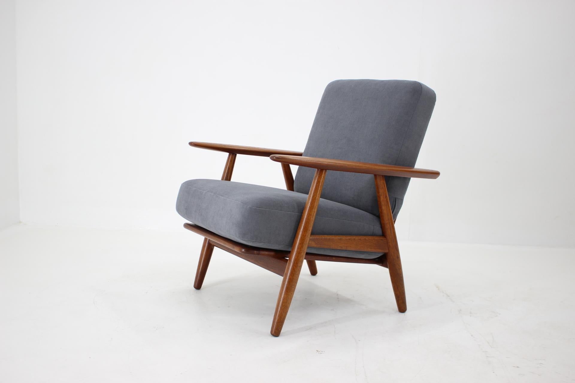 Mid-Century Modern 1950s Hans J. Wegner Ge-240 Oak 'Cigar' Chair, Denmark