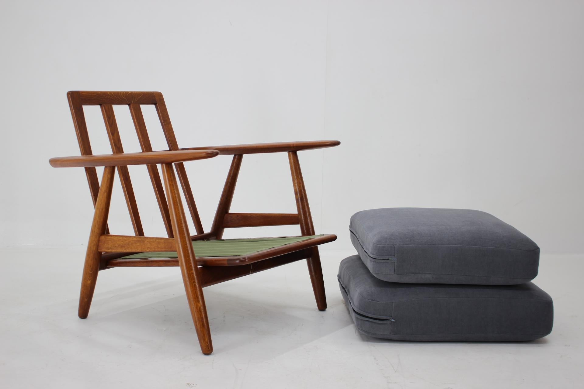 Mid-20th Century 1950s Hans J. Wegner Ge-240 Oak 'Cigar' Chair, Denmark