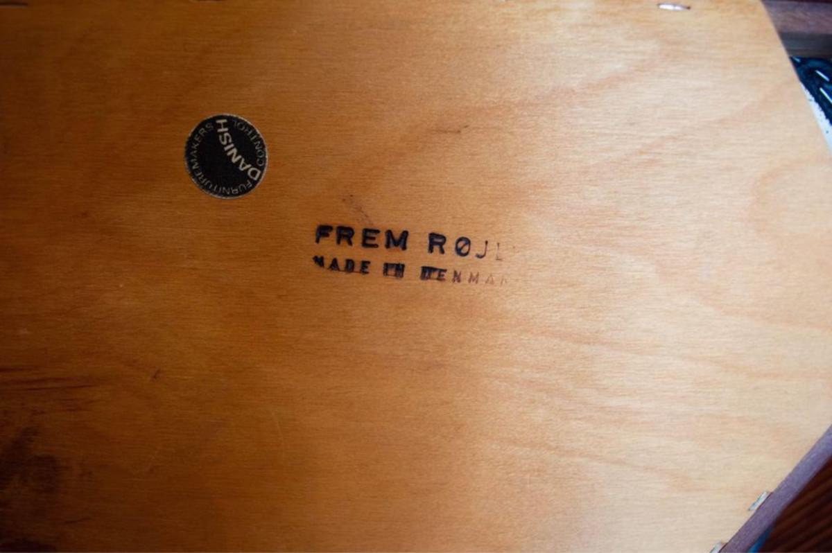 1950s Hans Olsen for Frem Røjle Teak Dining Chair For Sale 4