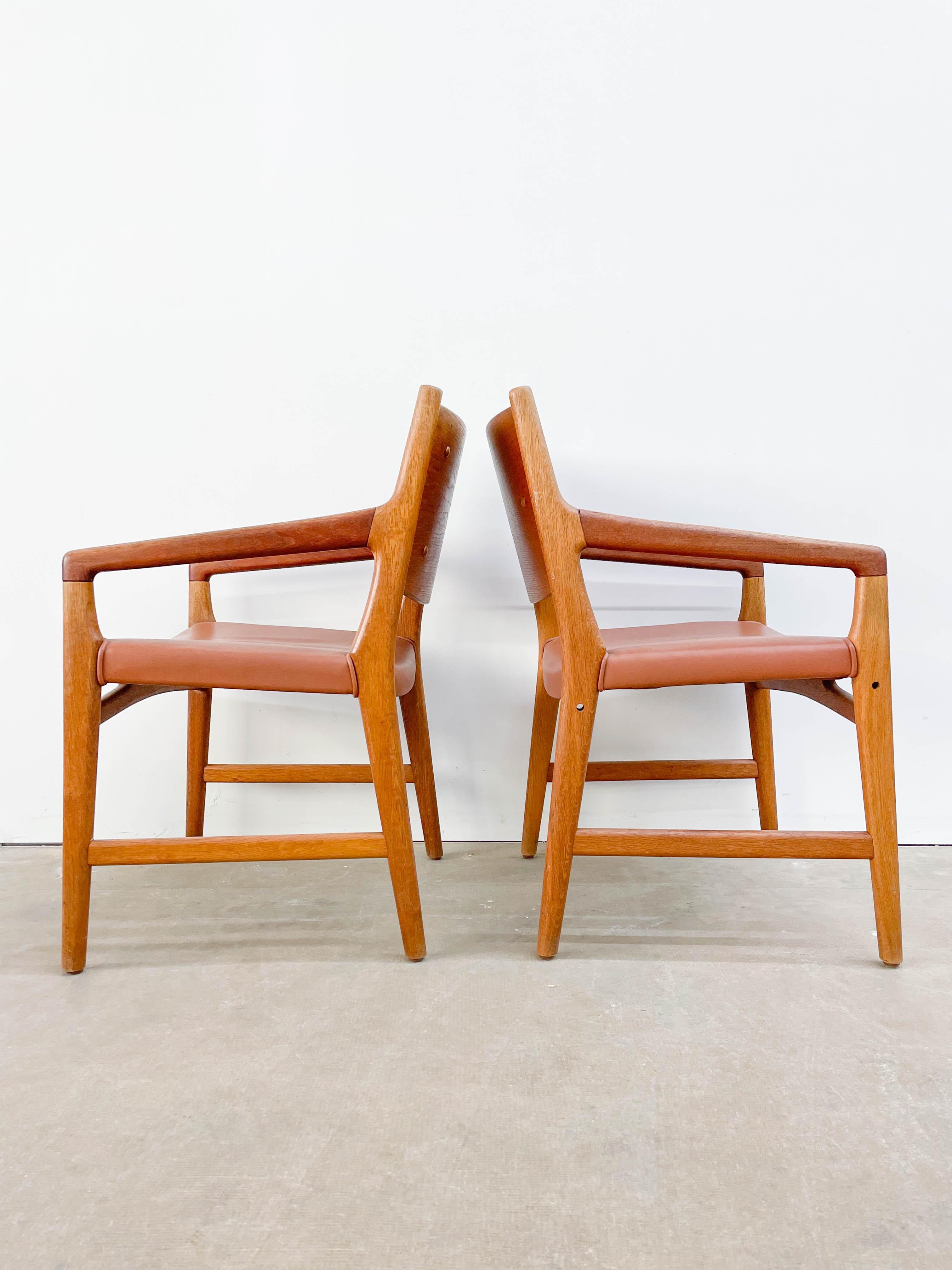 Mid-Century Modern 1950s Hans Wegner Custom Chairs for Magasin Du Nord, a Pair