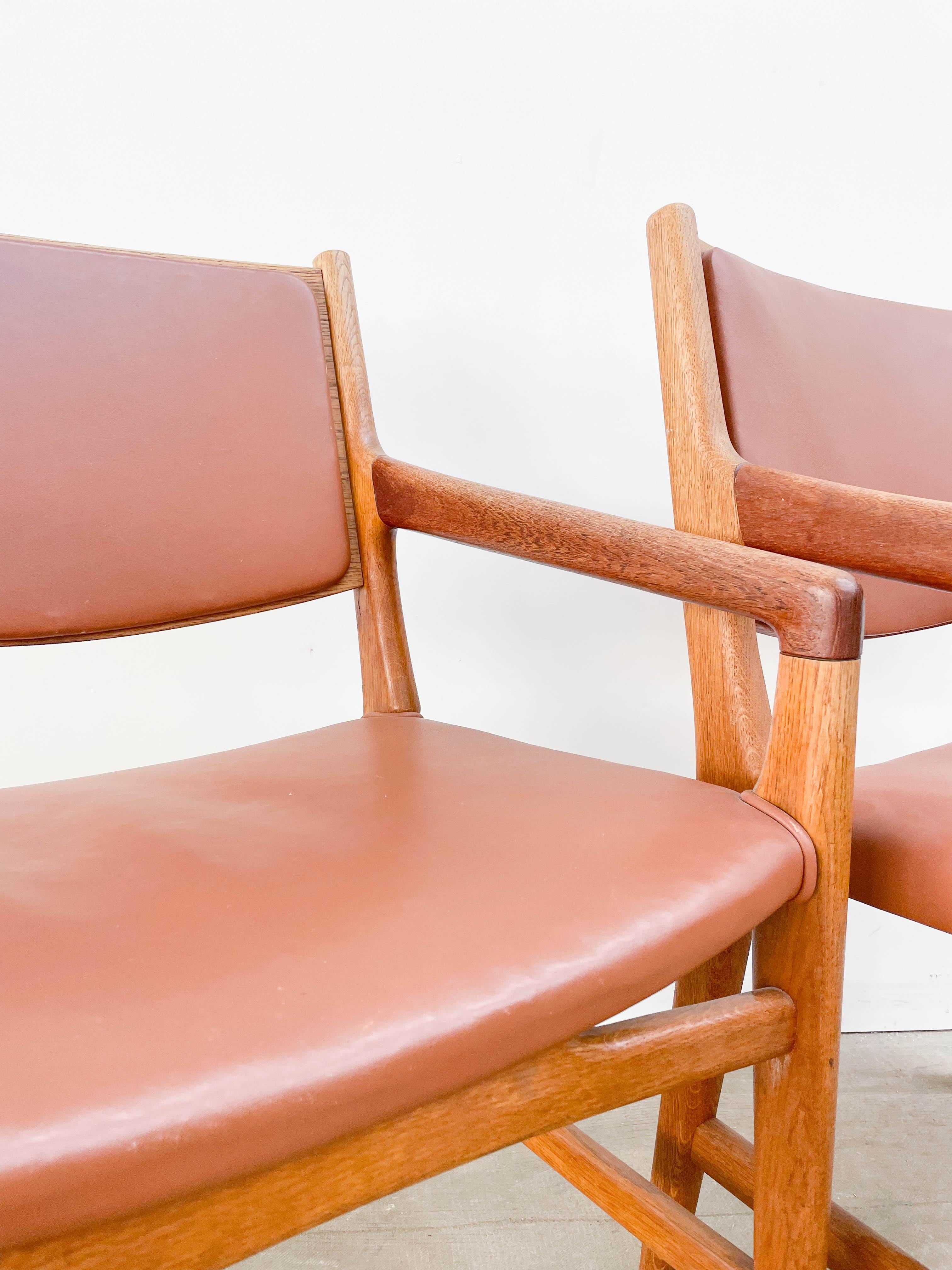 1950s Hans Wegner Custom Chairs for Magasin Du Nord, a Pair 1
