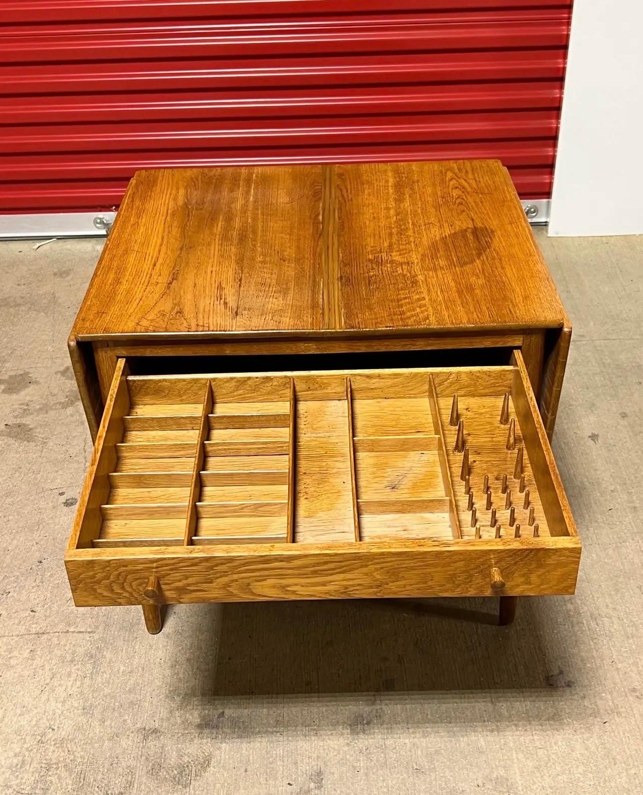 Mid-20th Century 1950s Hans Wegner Danish Modern At-33 Oak Sewing Table for Andreas Tuck