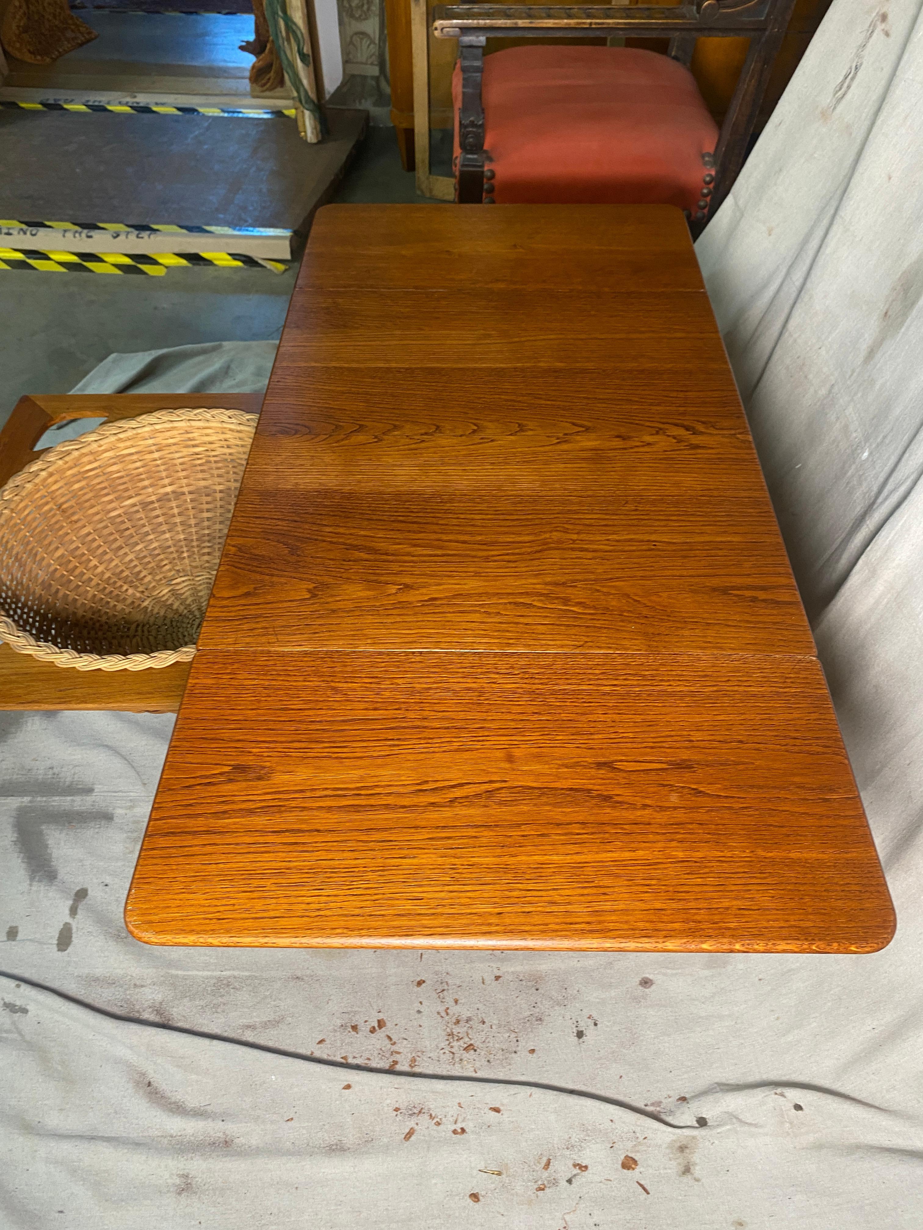 Milieu du XXe siècle 1950s Hans Wegner Danish Modern at-33 Table à coudre en teck et chêne en vente