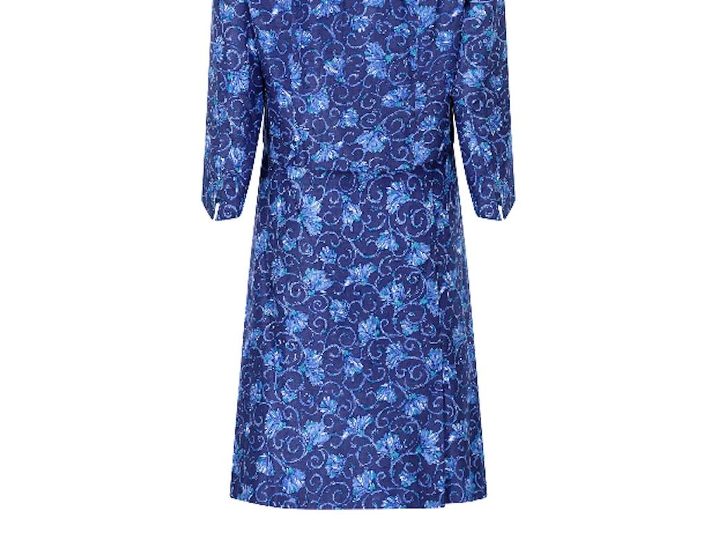 Hardy Amies Couture - Costume jupe à fleurs bleues, années 1950 en vente 1