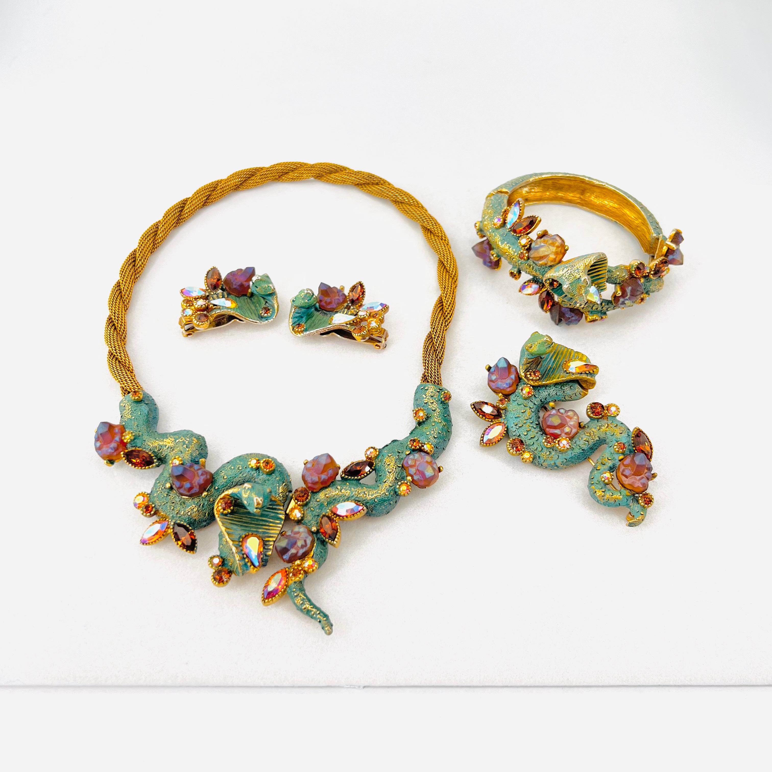 Mid-Century Modern Hargo Creations (HAR) Collier parure serpent, boucles d'oreilles, bracelet et broche, années 1950 en vente