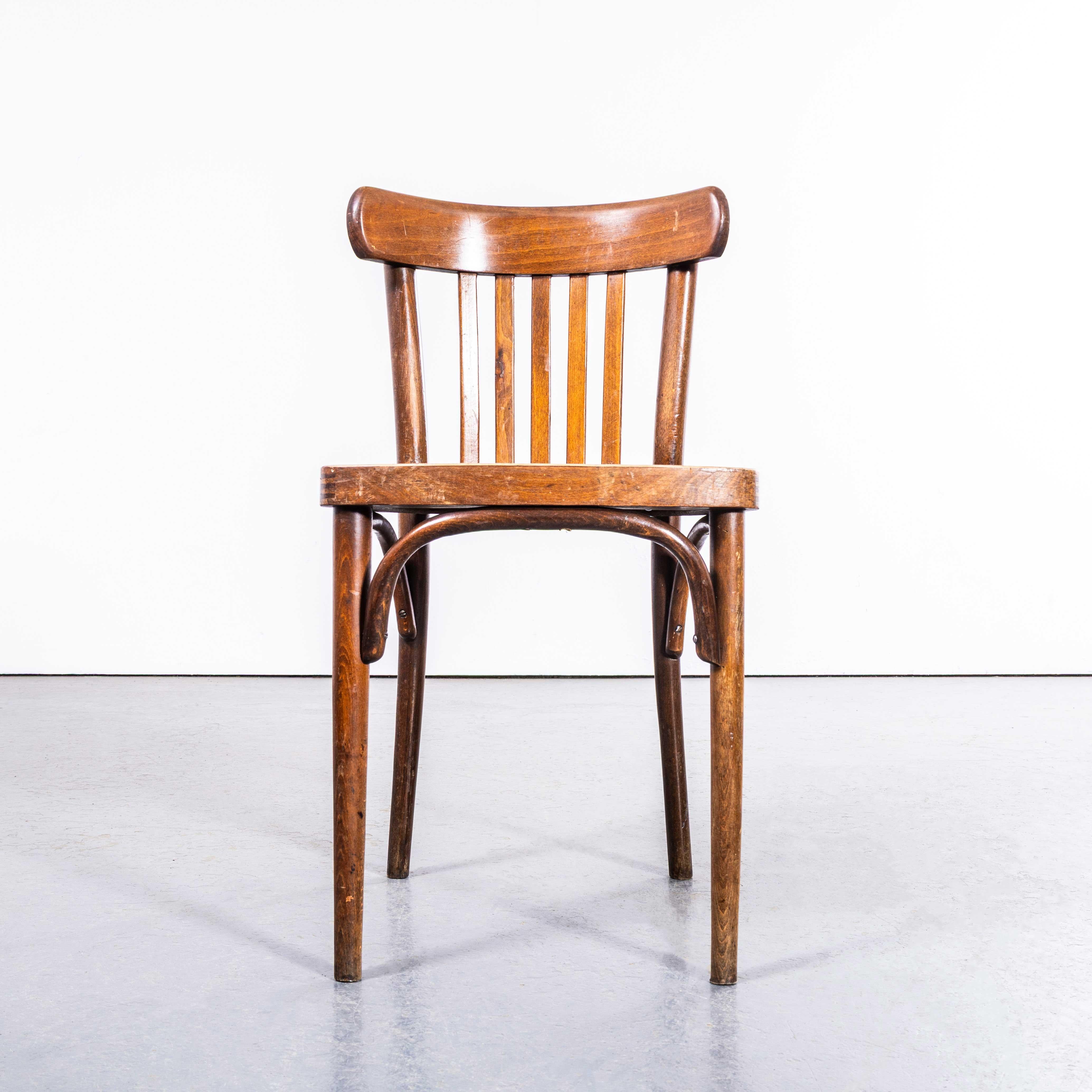 Sedie da pranzo Harlequin Standard miste degli anni '50 - Set di venti sedie in vendita 1