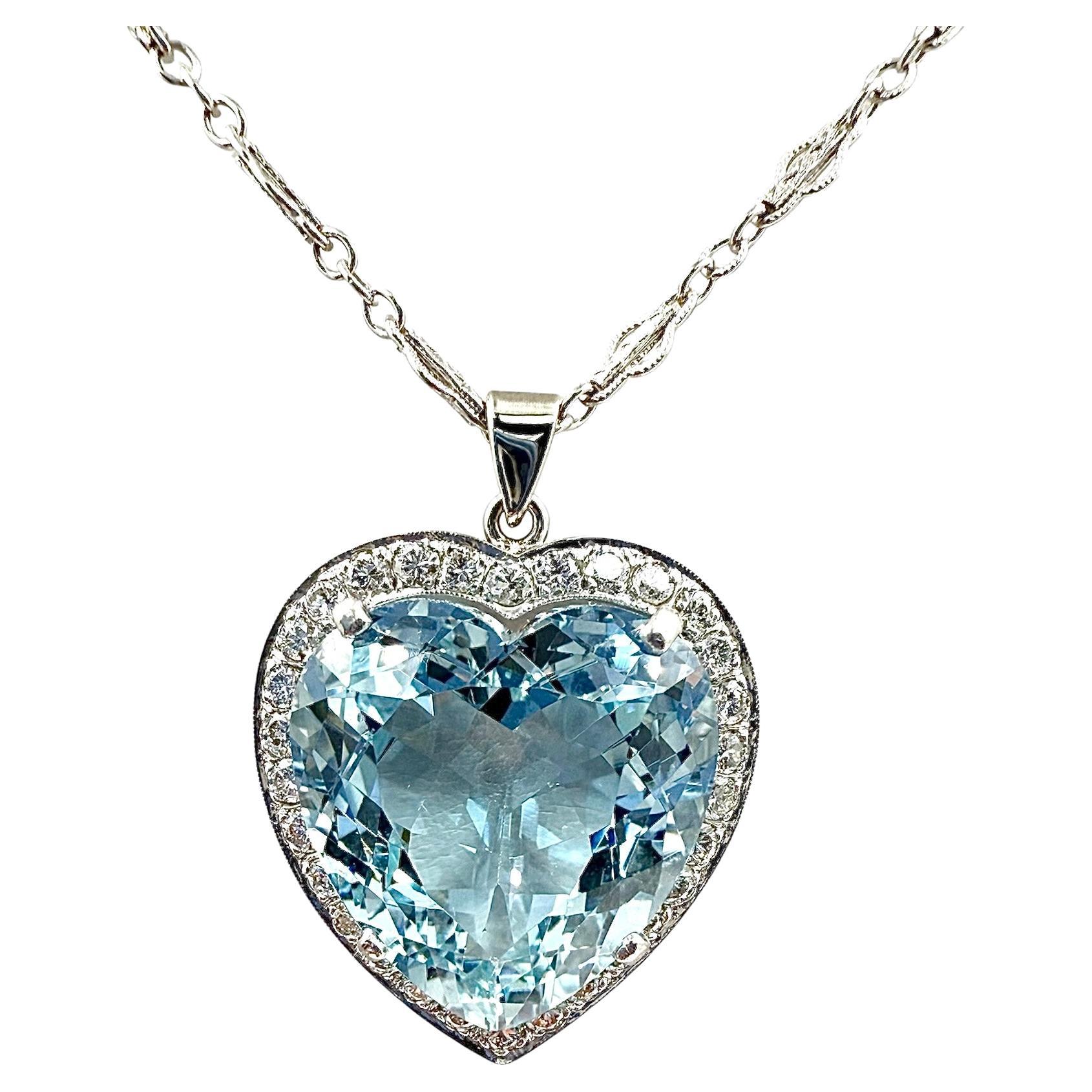1950s Heart Shape Aquamarine Diamond Platinum White Gold Pendant Necklace