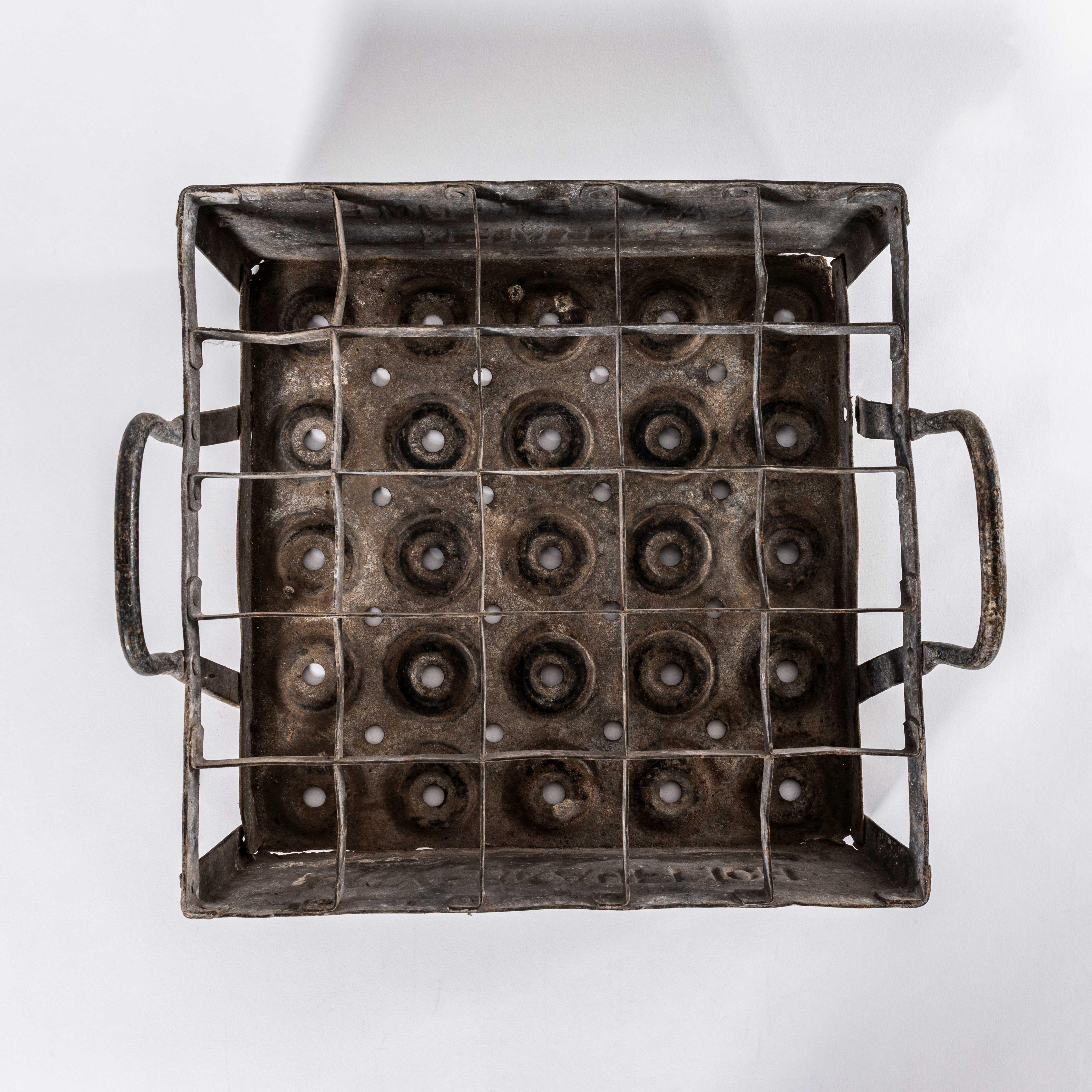 1950's Heavy Weight Bottle Carrier - Twenty Five Bottles For Sale 2