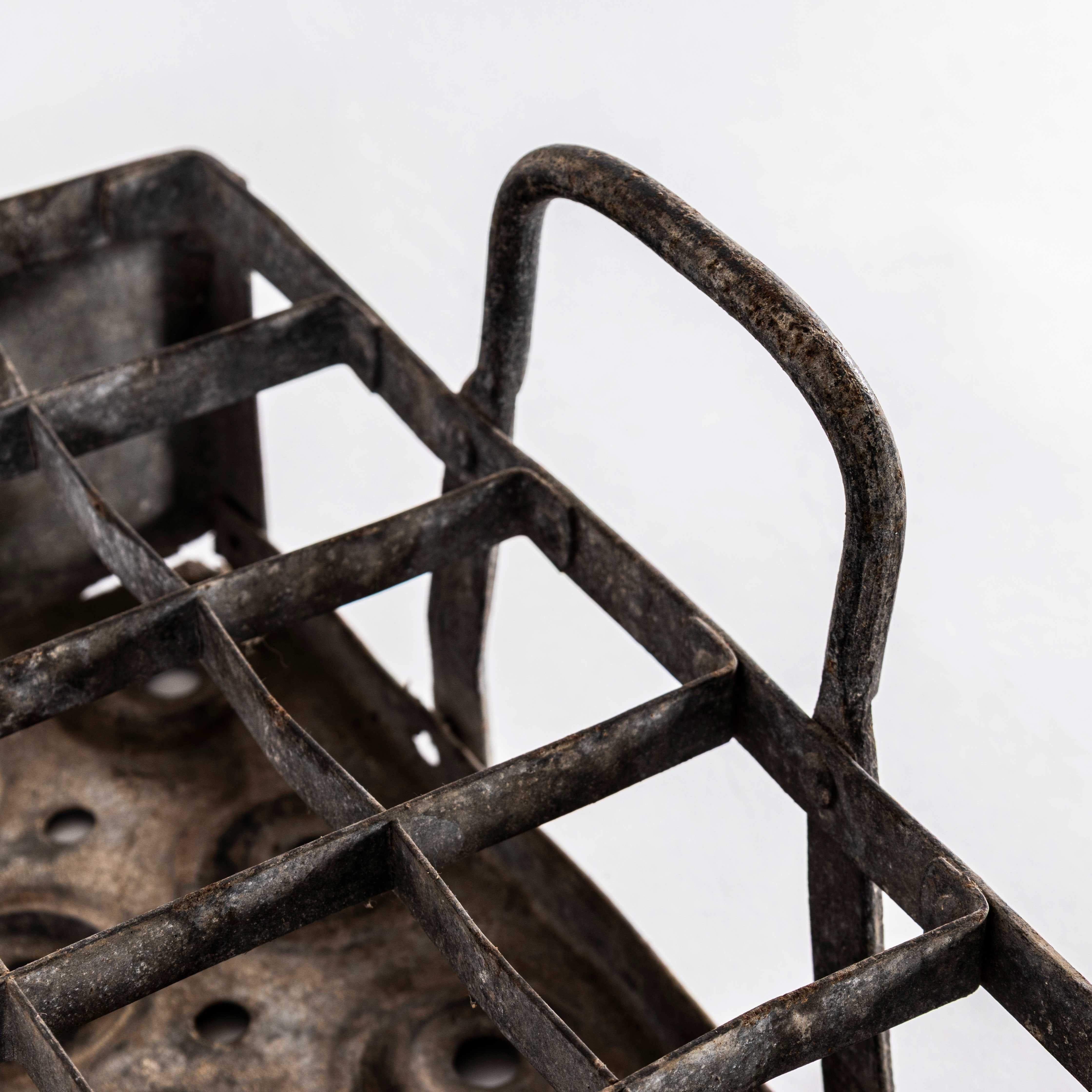 1950's Heavy Weight Bottle Carrier - Twenty Five Bottles For Sale 3