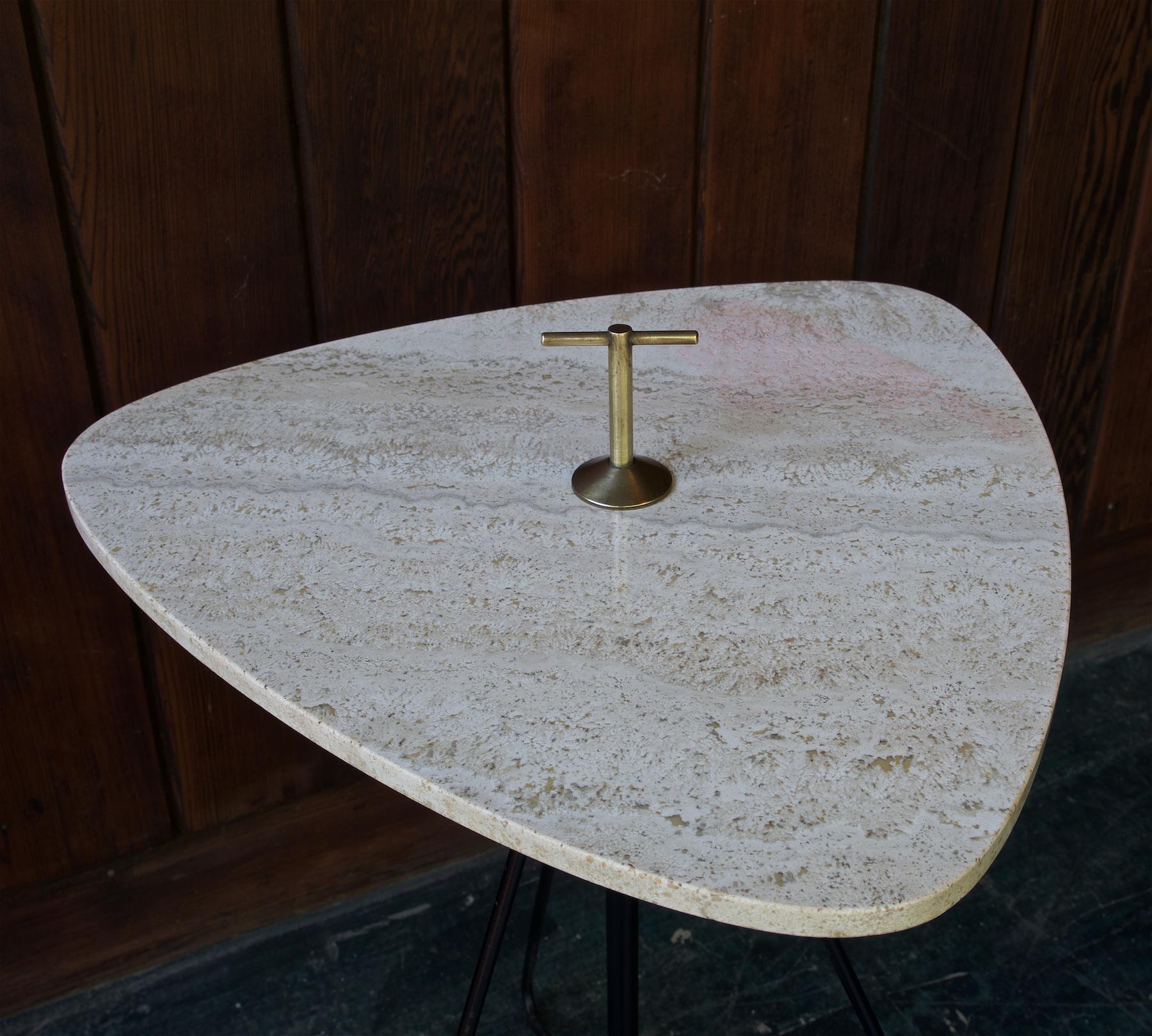 Poli 1 Table d'appoint vintage des années 1950 en fil de travertin et stand à cigarettes en bronze en vente