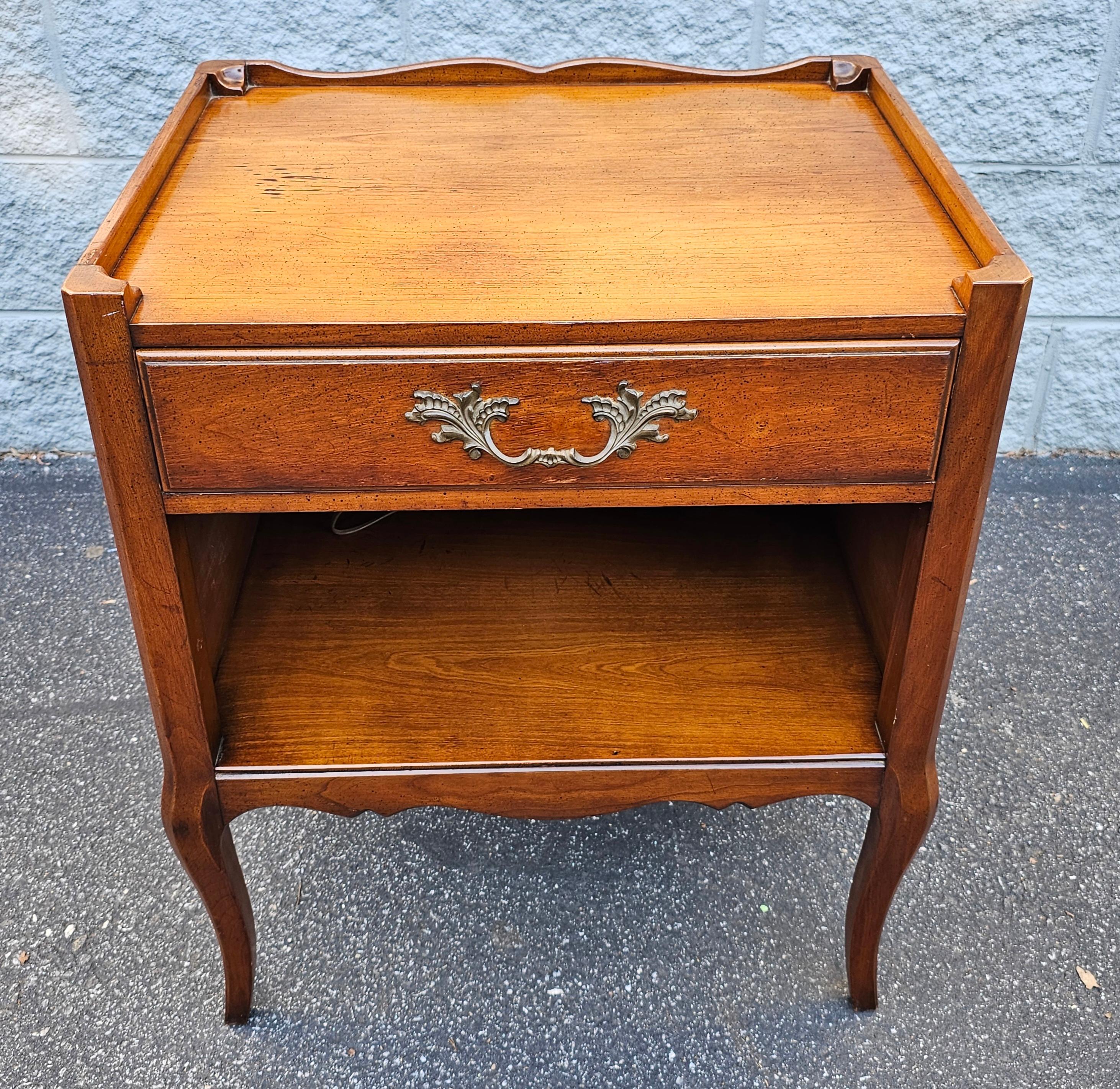 American 1950s Henrendon Furniture French Single Drawer Side Table For Sale