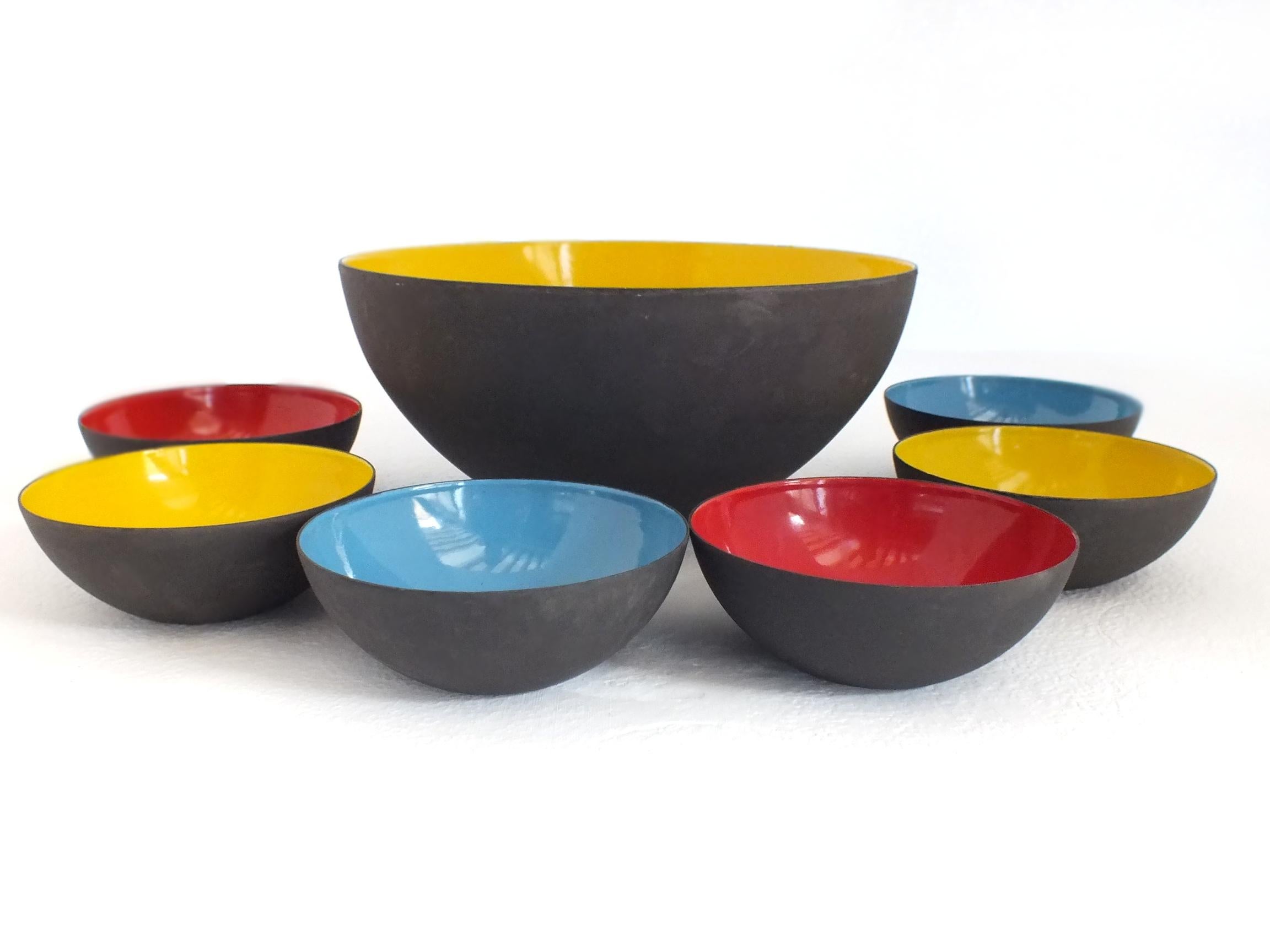 1950s Herbert Krenchel Krenit 7 Bowl Set First Edition by Torben Orskov Denmark. For Sale 2