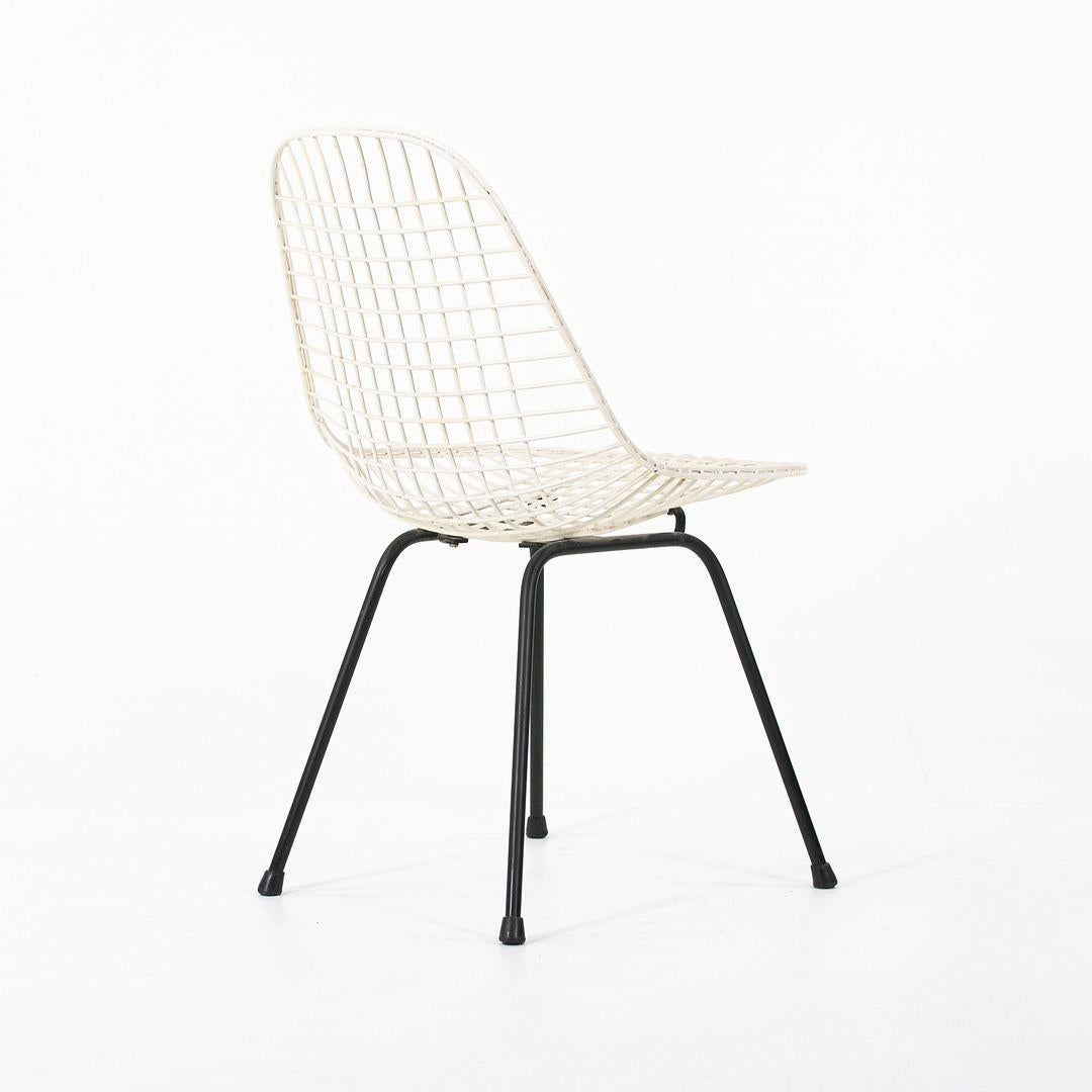 1950s Herman Miller Eames DKX Wire Dining Chair in White with Black Base en vente 1