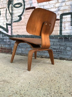 1950s Herman Miller Eames LCW Chair
