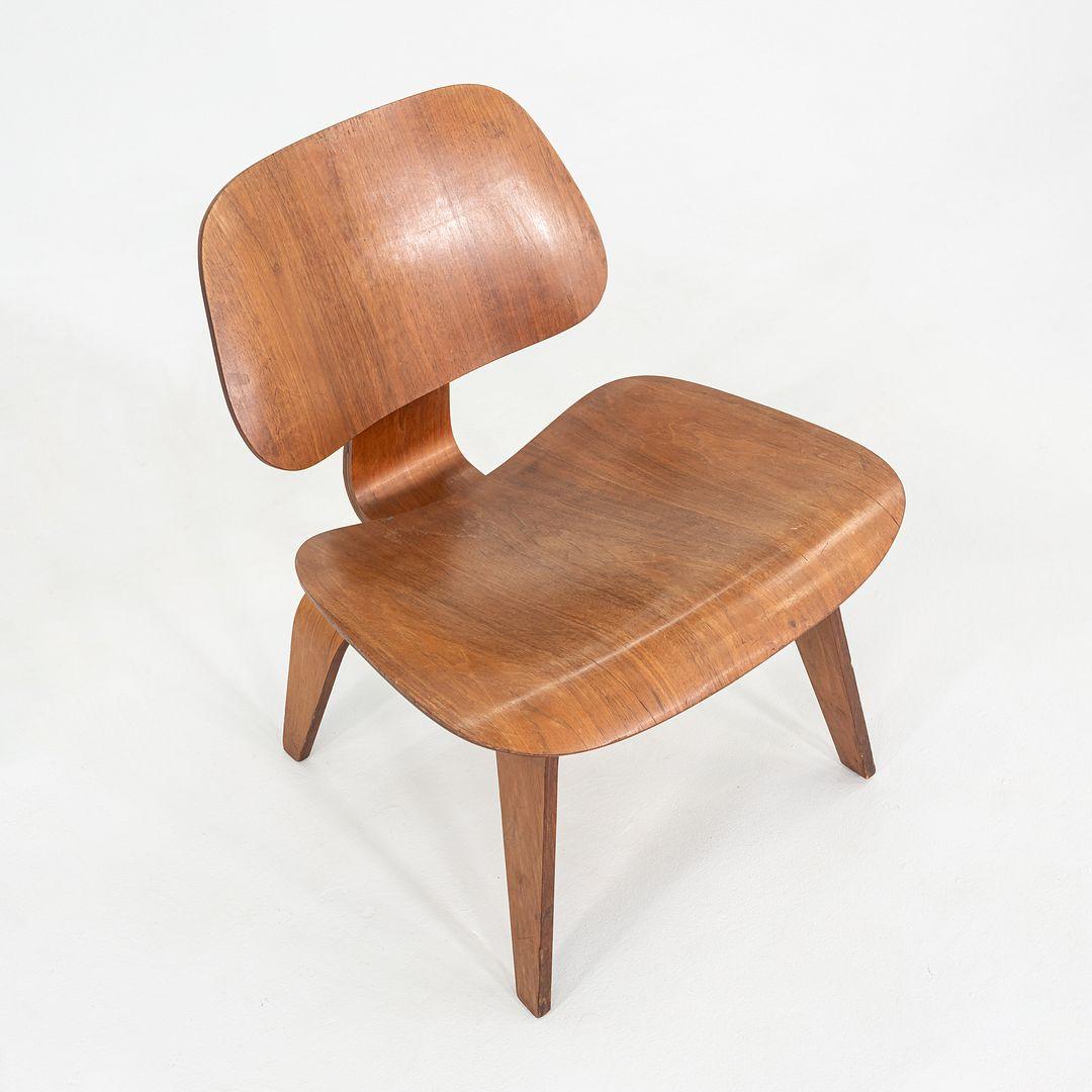 1950s Herman Miller Eames LCW Lounge Chair in Walnut en vente 5