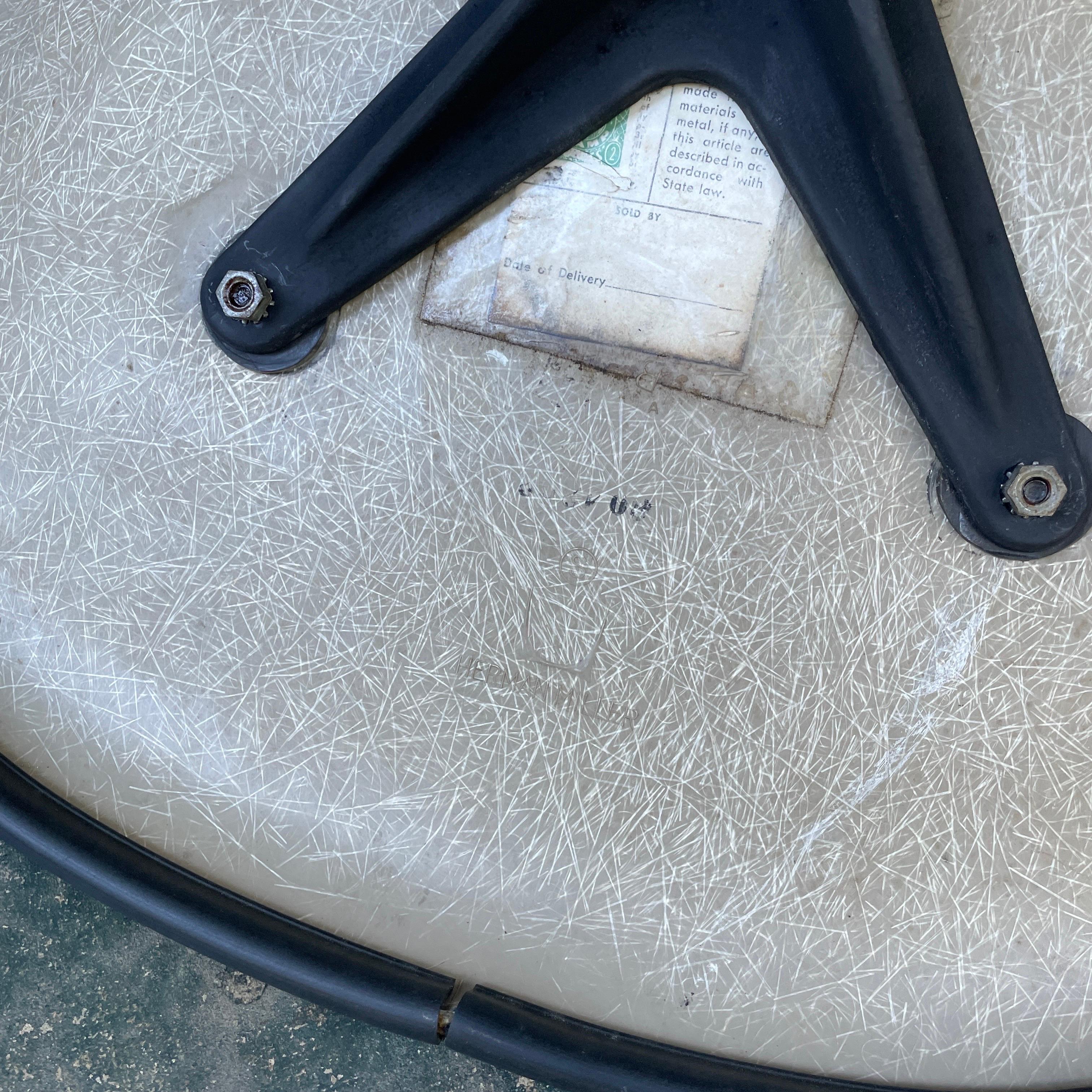 1950s Herman Miller Eames PSC Swivel Desk Chair, Alexander Girard Checkerboard For Sale 3