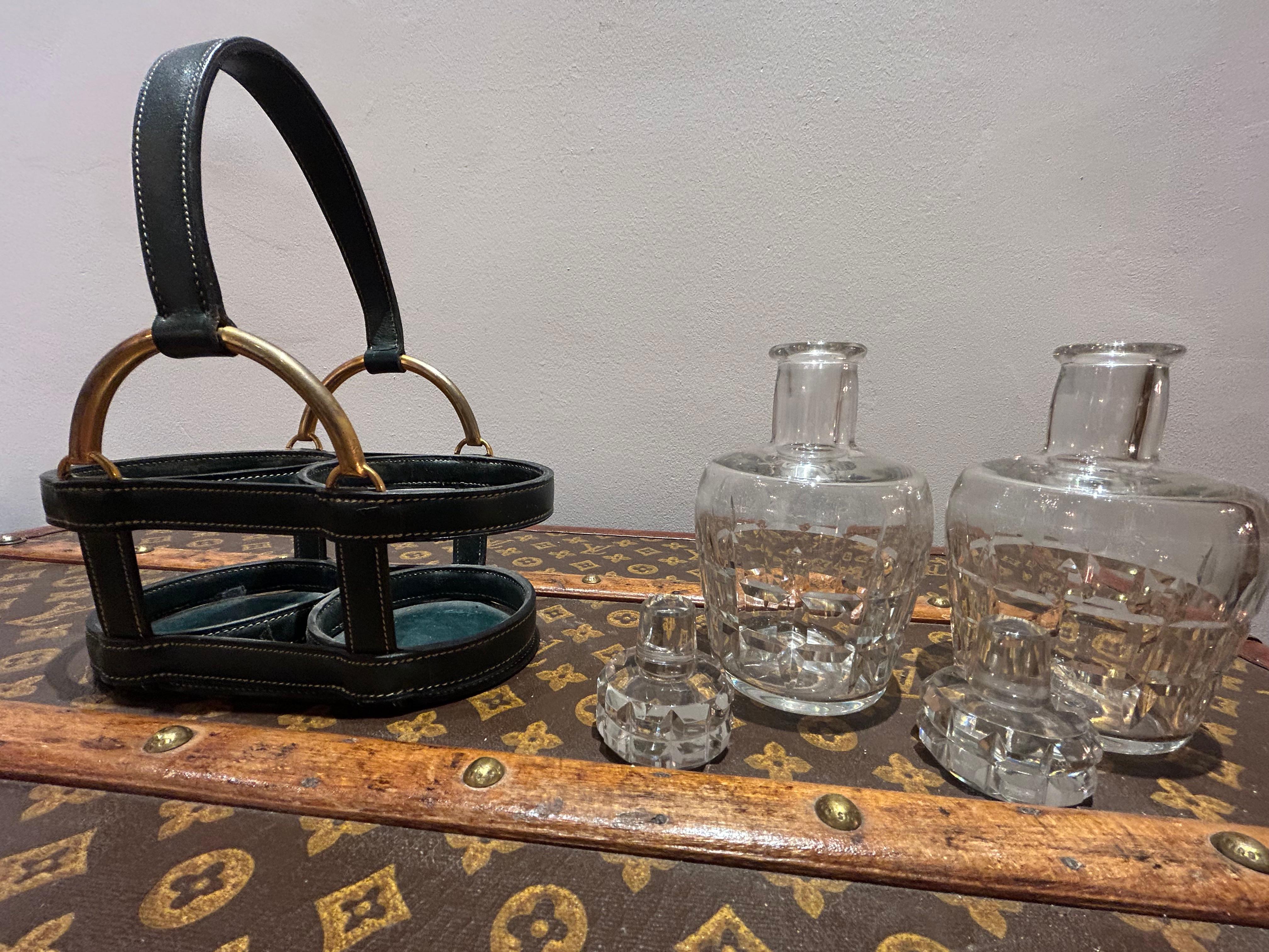 1950's Hermès set of Decanters in a leather basket holder For Sale 5