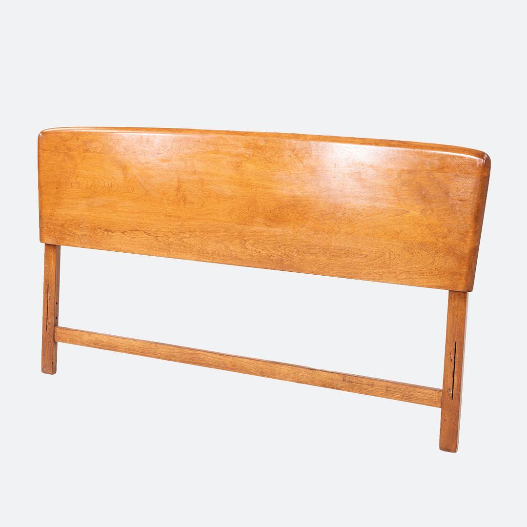 Americano 1950s Heywood Wakefield Full Size Headboard in Yellow Birch in vendita