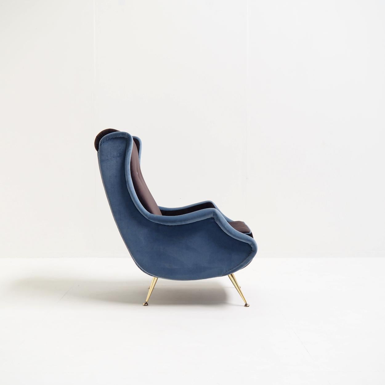 1950’s High-Back Fauteuil, Reupholstered in a Blue and Mauve Velvet For Sale 3