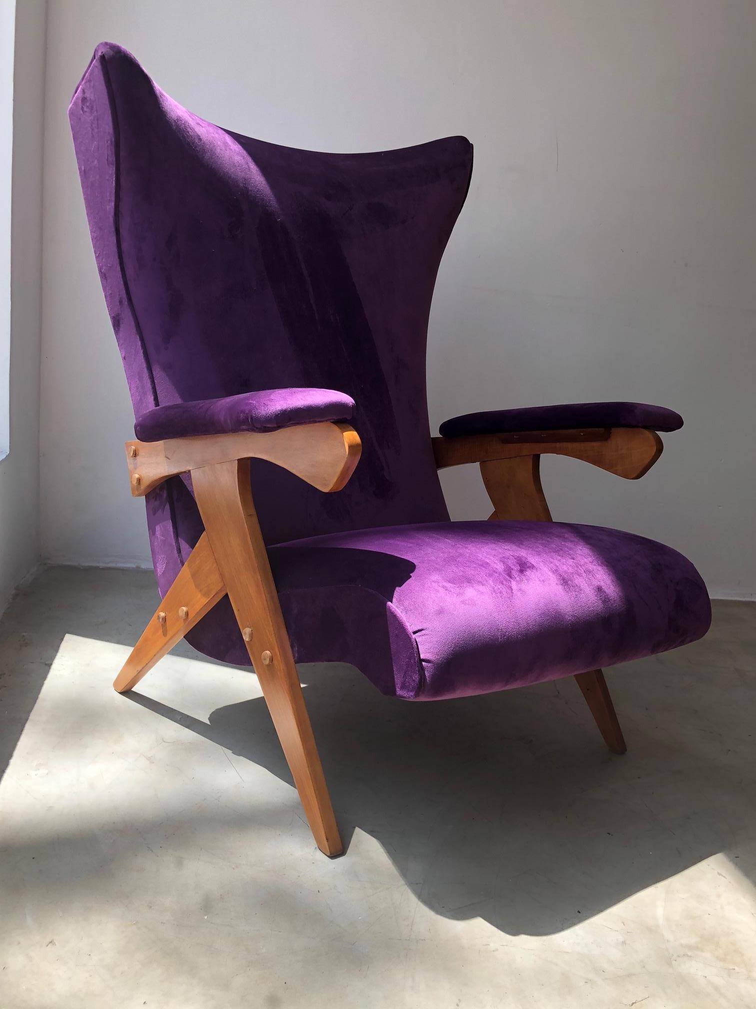 Midcentury Brazilian high back vintage armchair Zanine Caldas. This is a classic item created by the Brazilian master designer Zanine Caldas for 