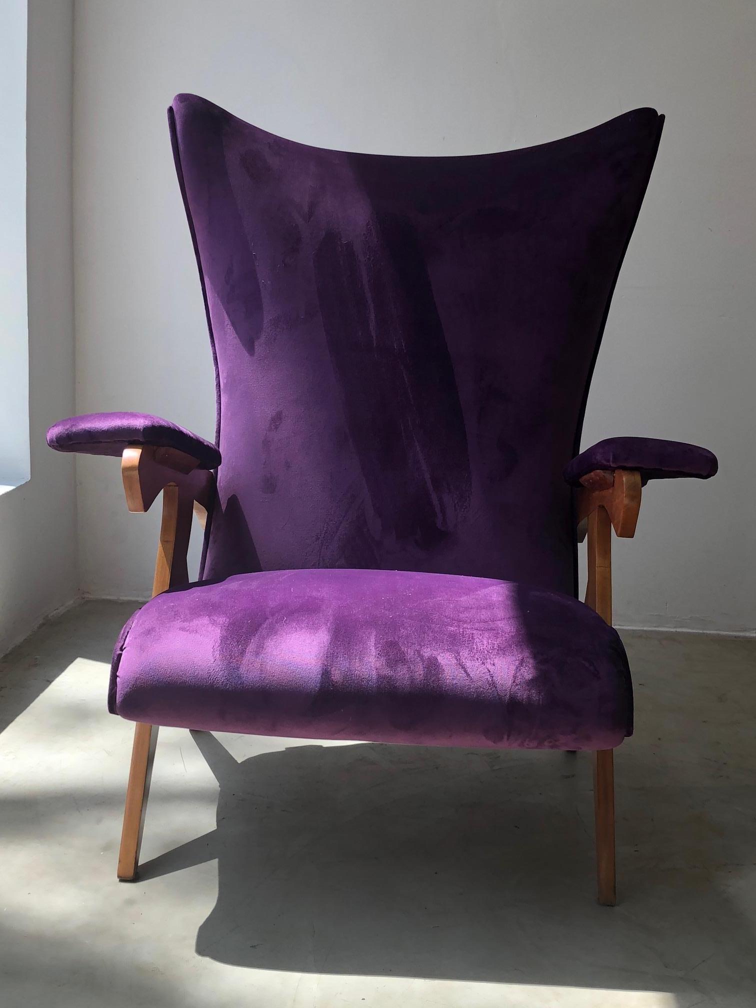 1950's High Back Vintage Armchair by Zanine Caldas  In Good Condition In Sao Paulo, SP