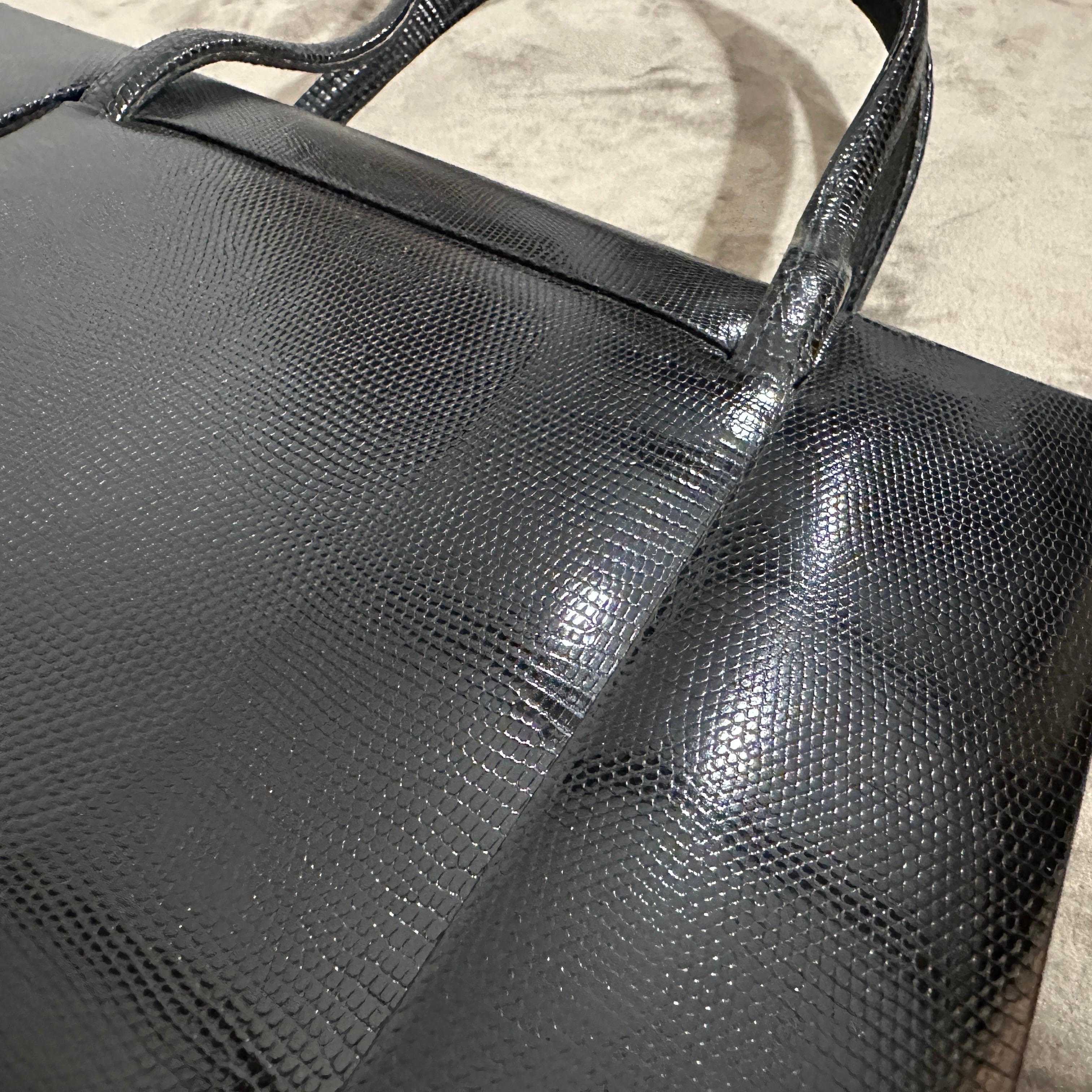 1950s High Quality Black Leather and Brass hardware Italian Evening Bag For Sale 1
