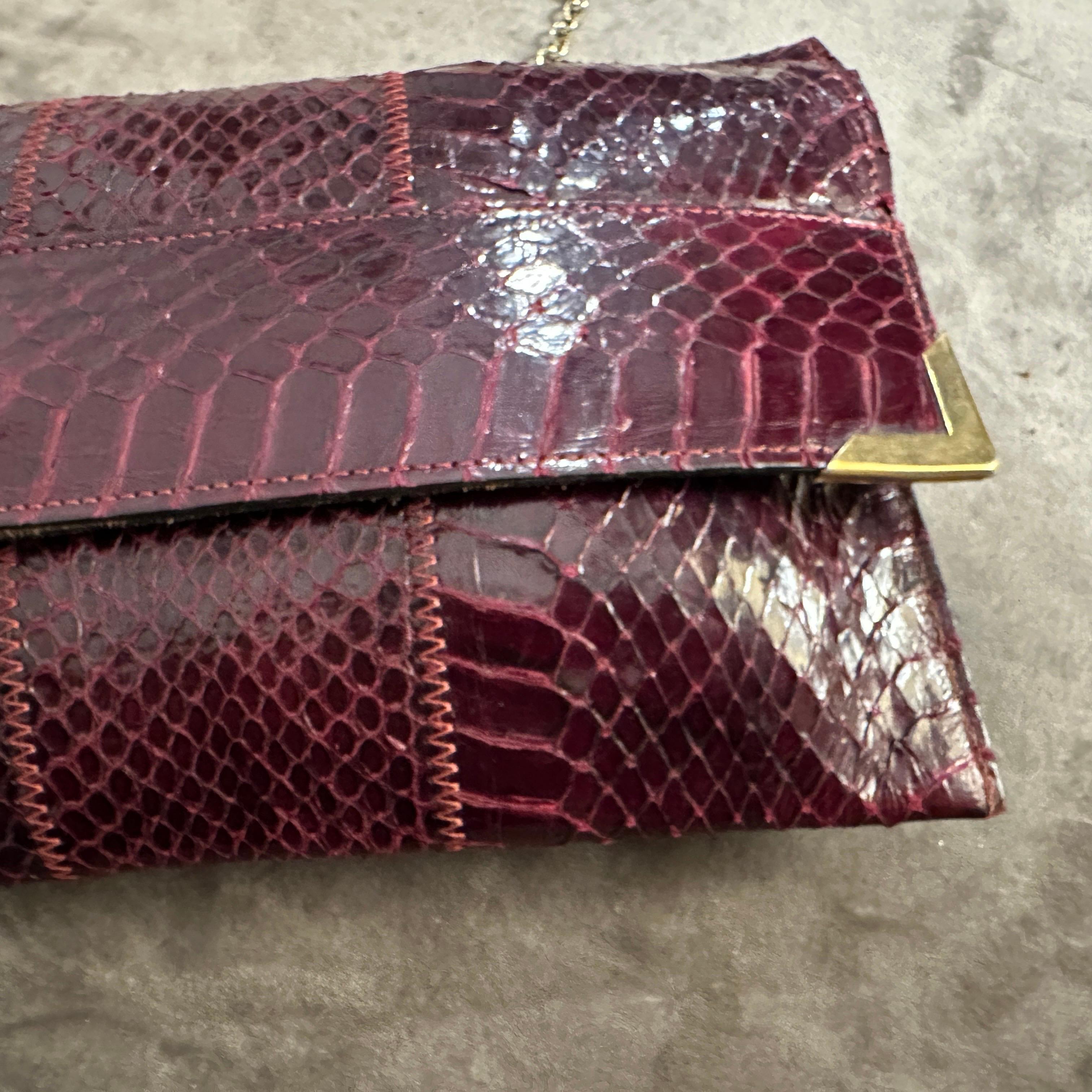 1950s High Quality Burgundy Leather and Brass Italian Shoulder Bag 6