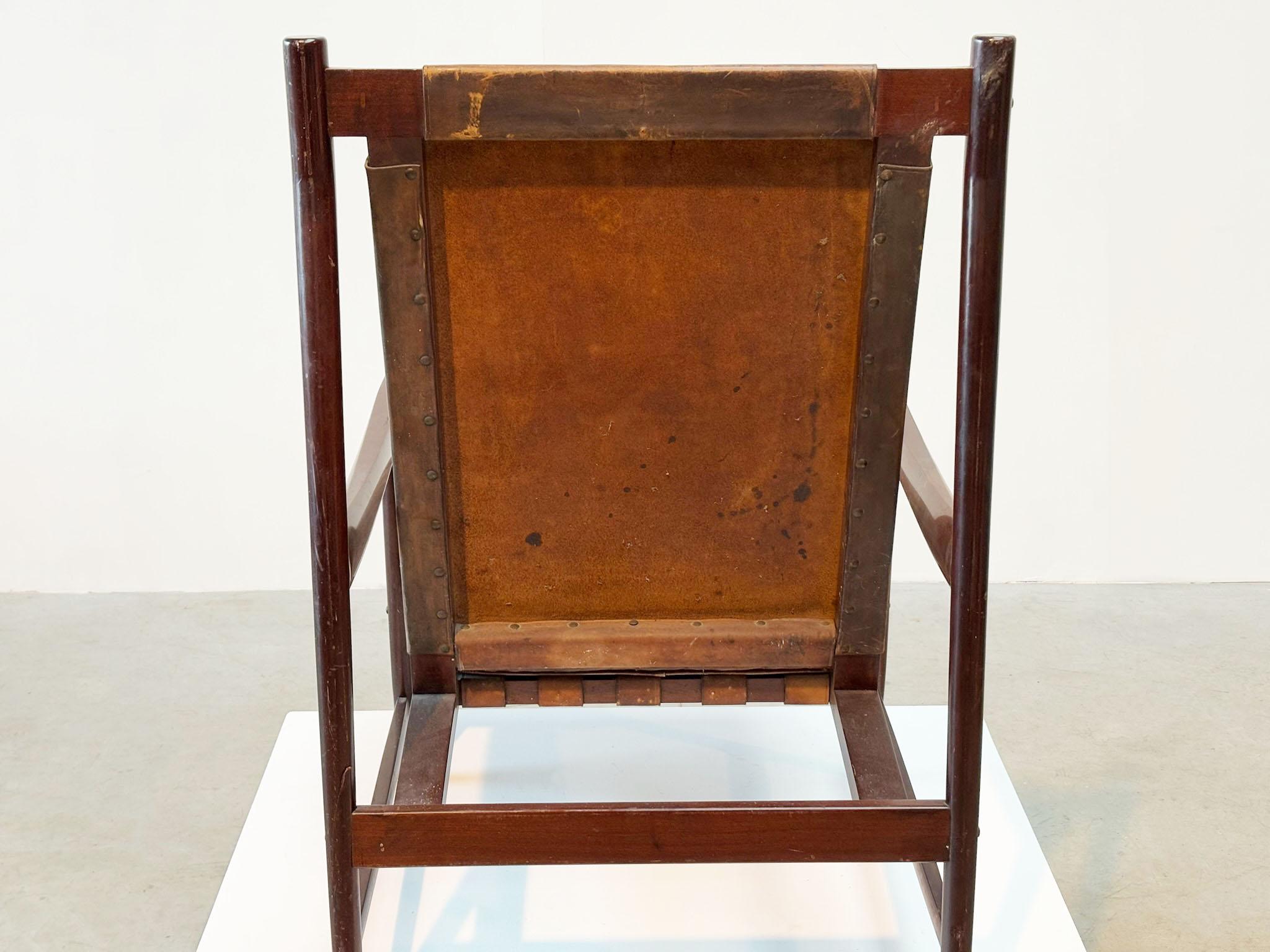 Chaise longue brésilienne à dossier haut des années 1950 en vente 2