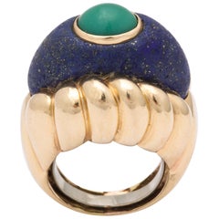 1950s Hip and Cool Green Onyx and Lapis Lazuli Ridged Gold Cocktail Ring