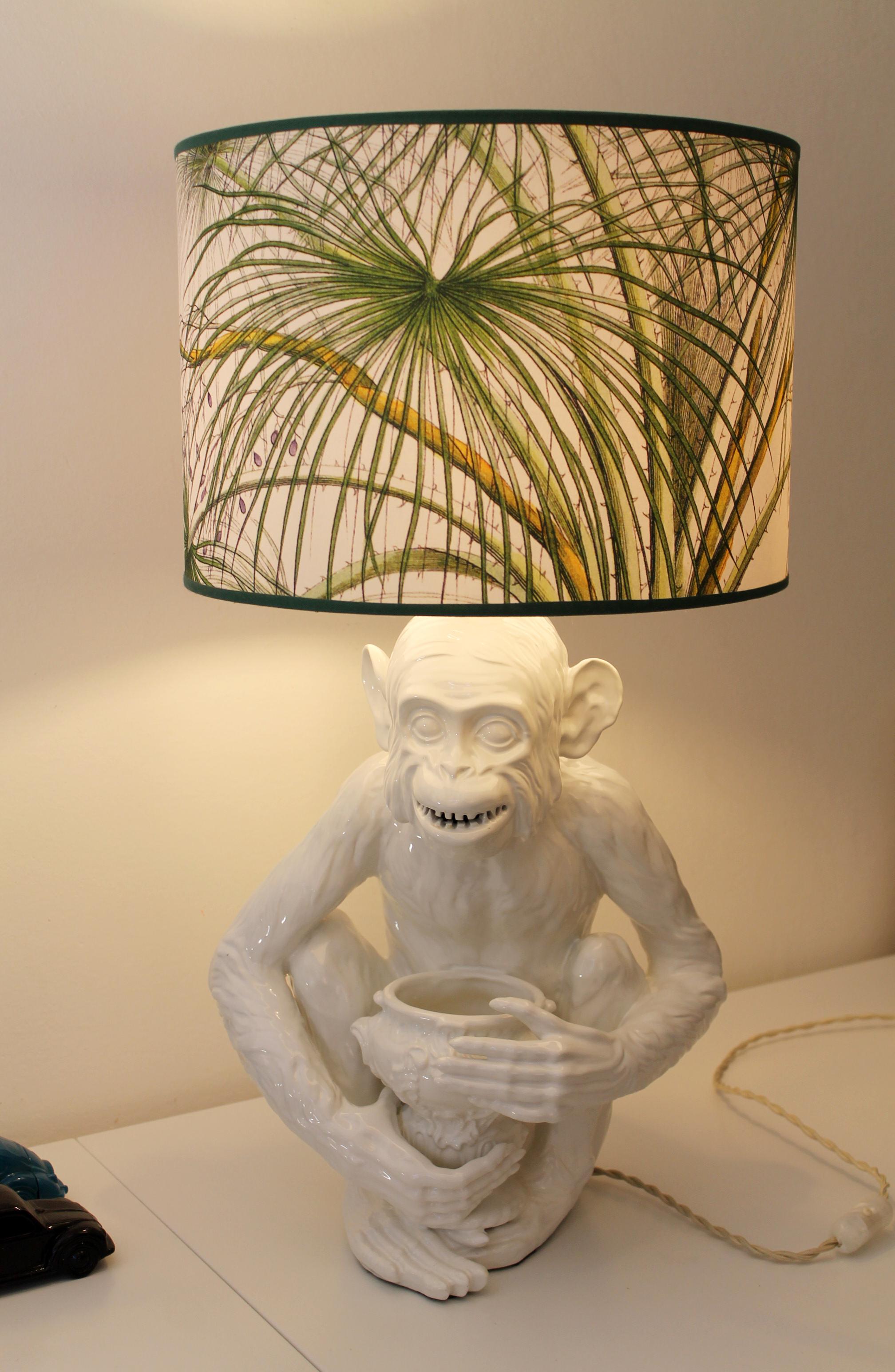 1950s Hollywood Regency Ceramic Monkey Table Lamp Mint Condition For Sale 4