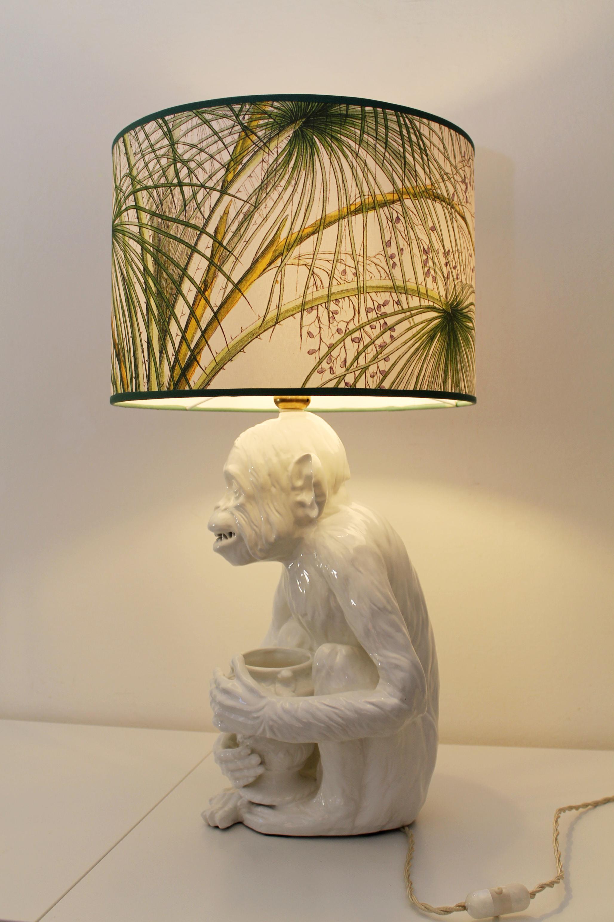 1950s Hollywood Regency Ceramic Monkey Table Lamp Mint Condition In Excellent Condition For Sale In Firenze, FI