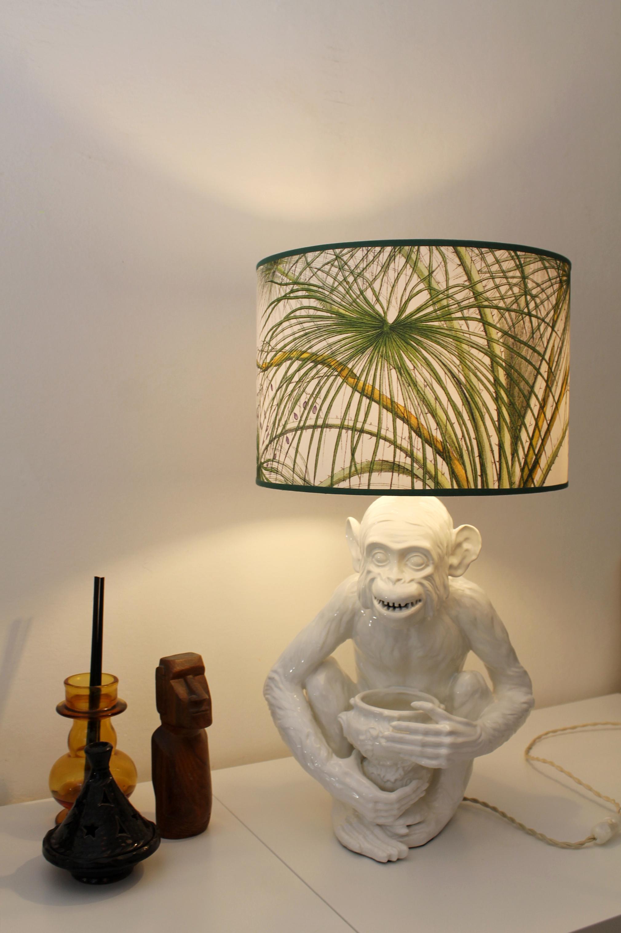 1950s Hollywood Regency Ceramic Monkey Table Lamp Mint Condition For Sale 3