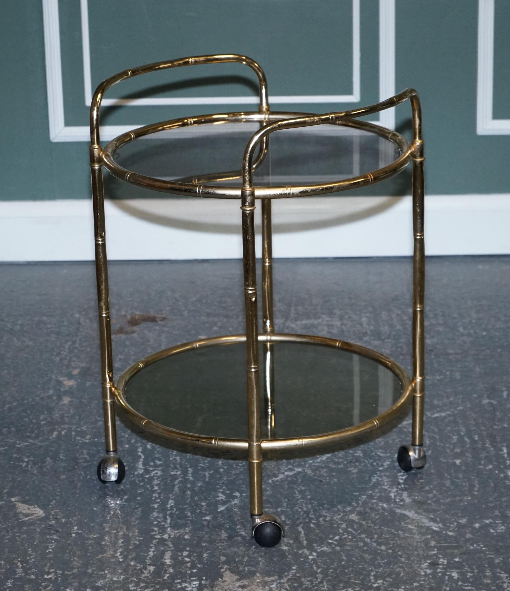 1950s Hollywood Regency Italian Faux Bamboo Brass & Smoked Glass Bar Trolley In Good Condition In Pulborough, GB