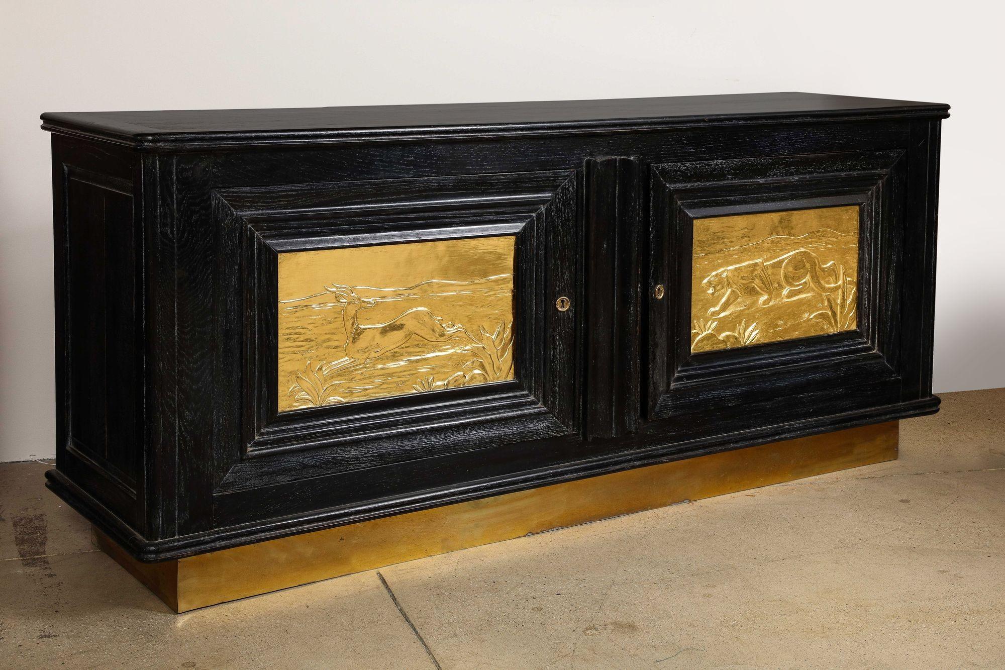 French 1950s Hollywood Regency Sideboard with Gilt Door Hunting Scene For Sale