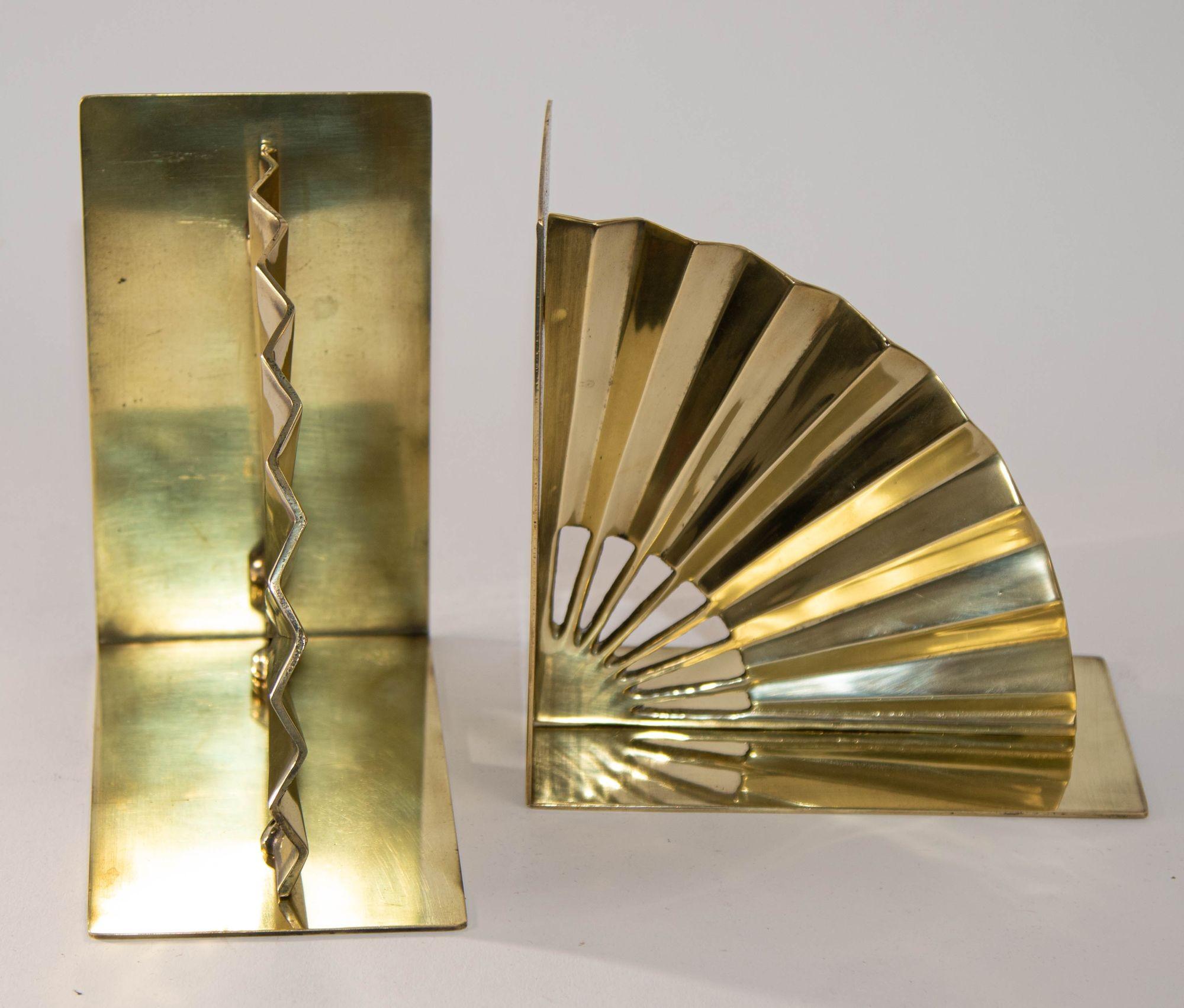 1950s Hollywood Regency Solid Polished Brass Bookends Asian Fan Shaped For Sale 3